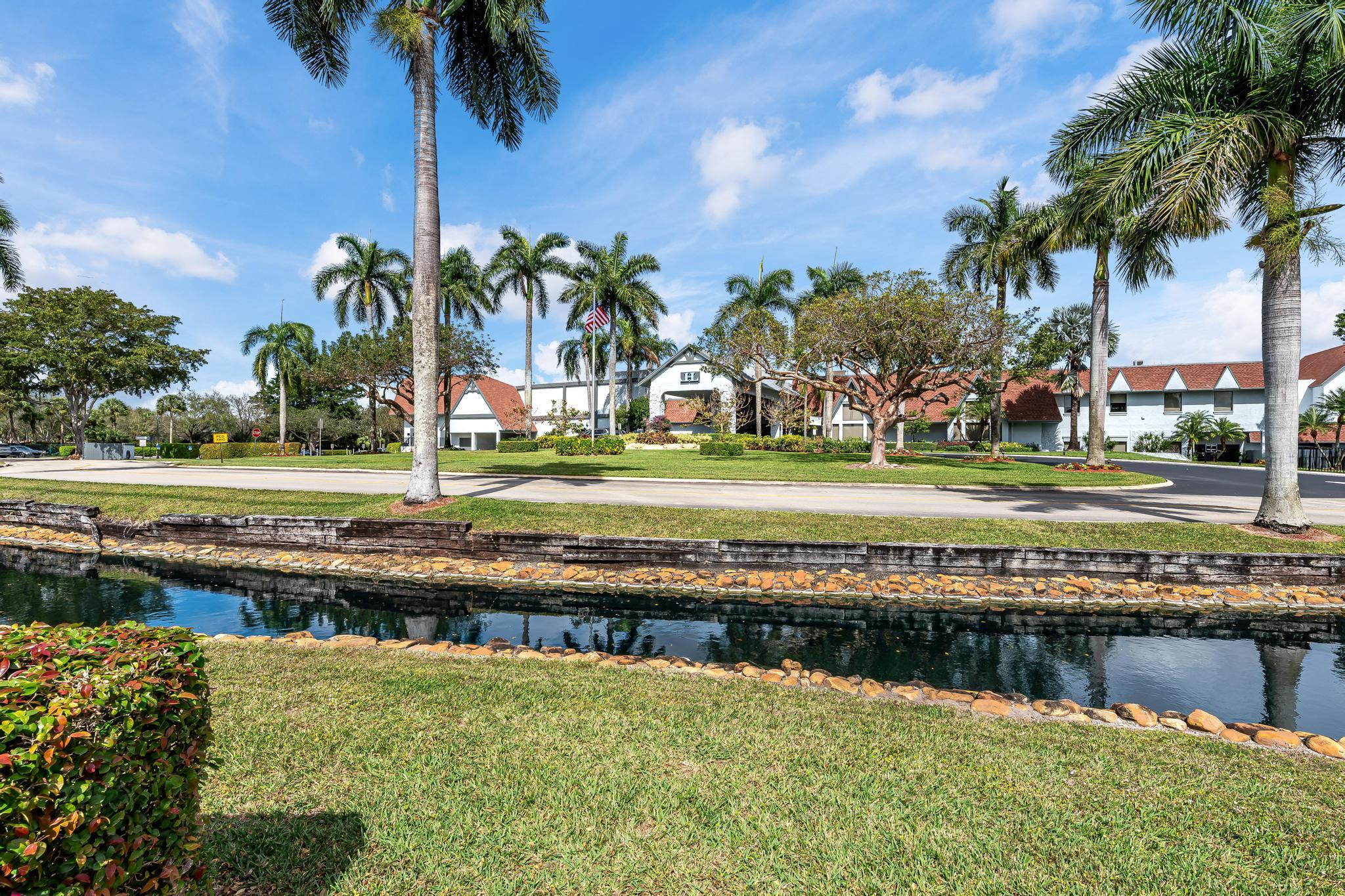 7320 Amberly Lane 102, Delray Beach Unit: 102