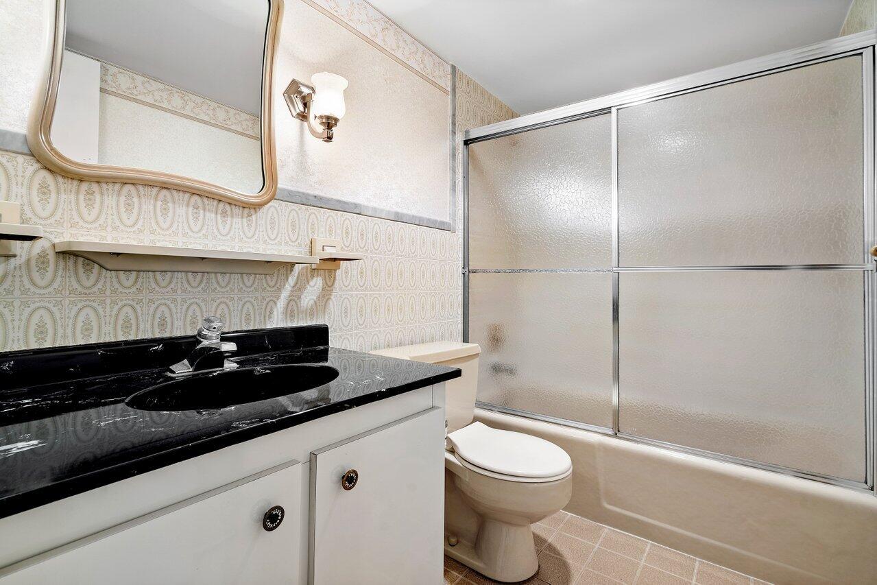 1024 NW 13th Street 127b