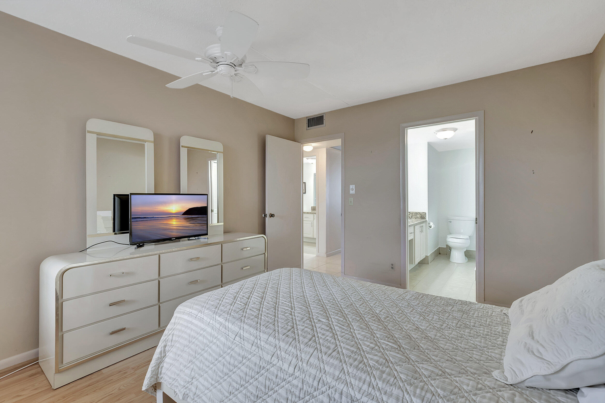 4054 Lincoln C, Boca Raton