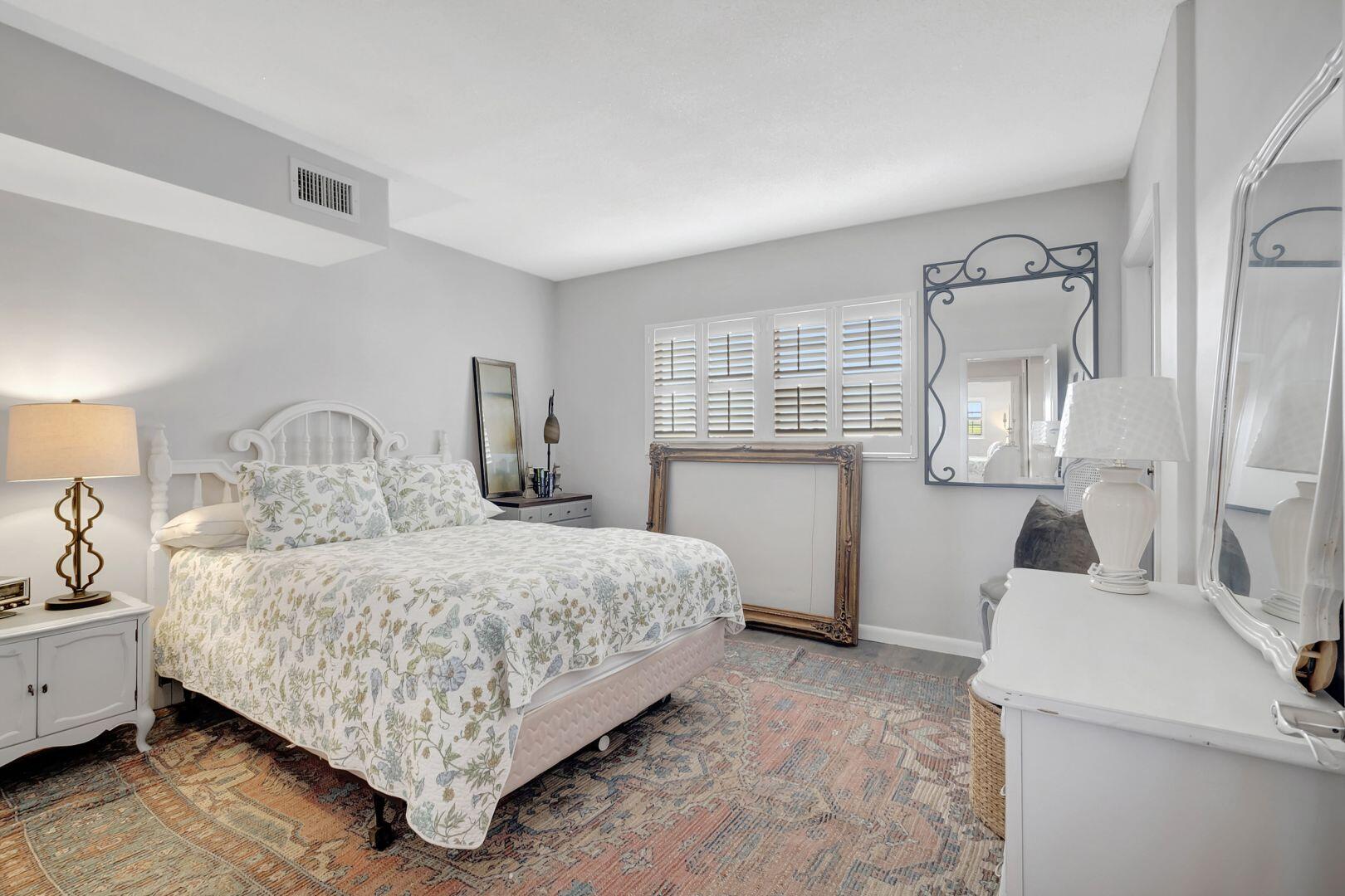 15 SE 13th Street D2