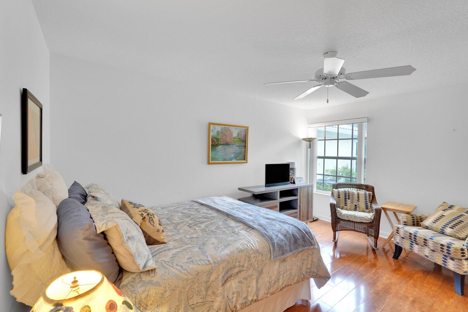 5041 Magnolia Bay Circle