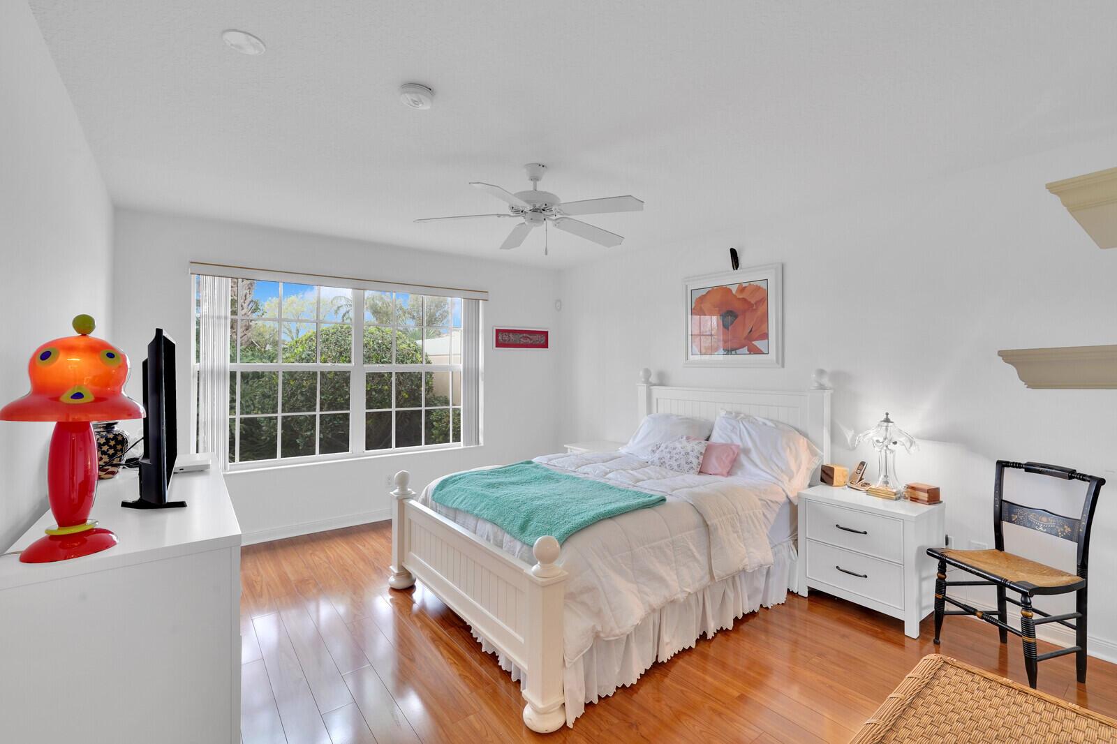 5041 Magnolia Bay Circle