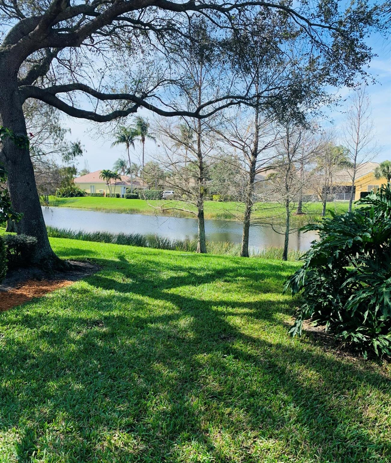 5041 Magnolia Bay Circle