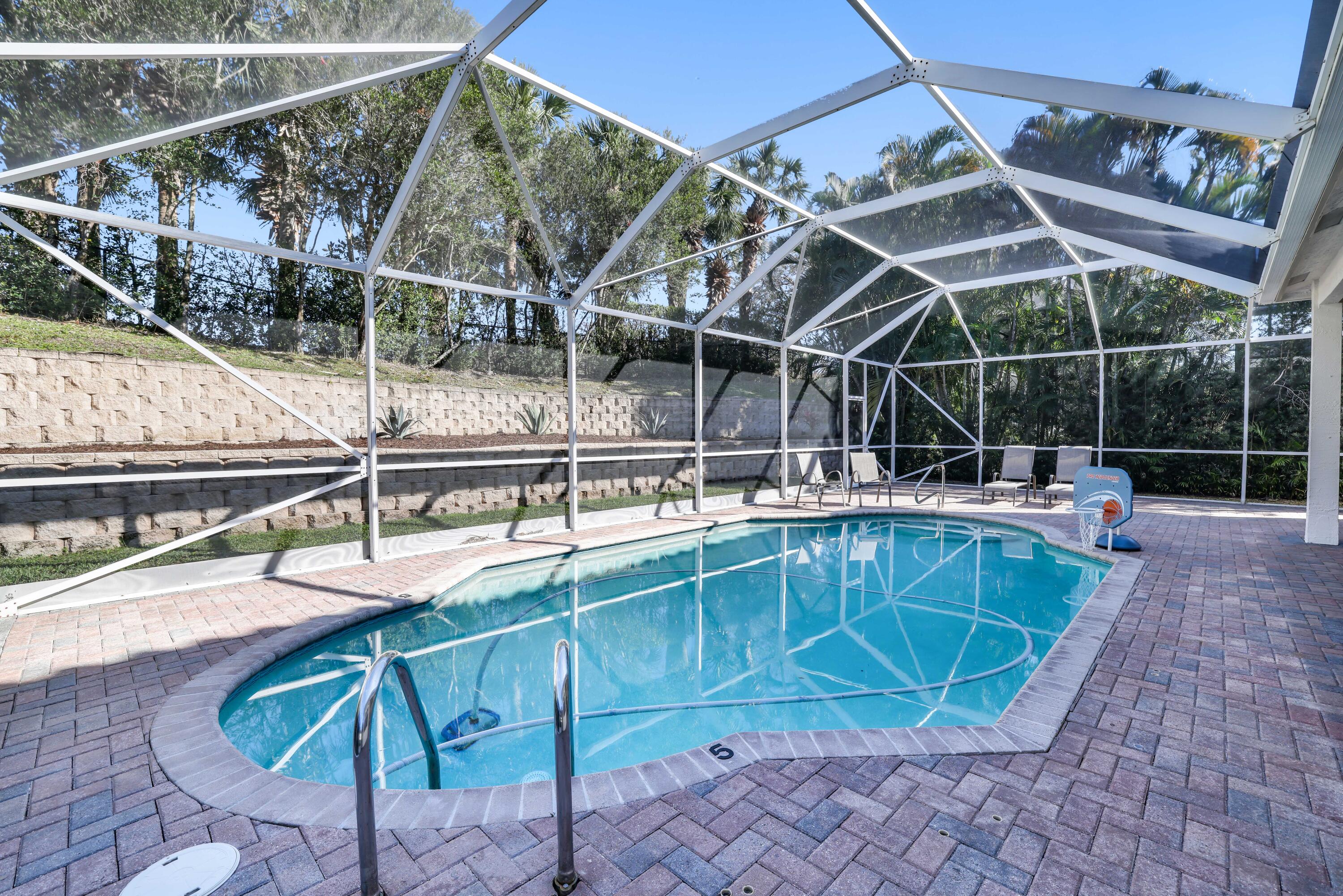 19299 Skyridge Circle