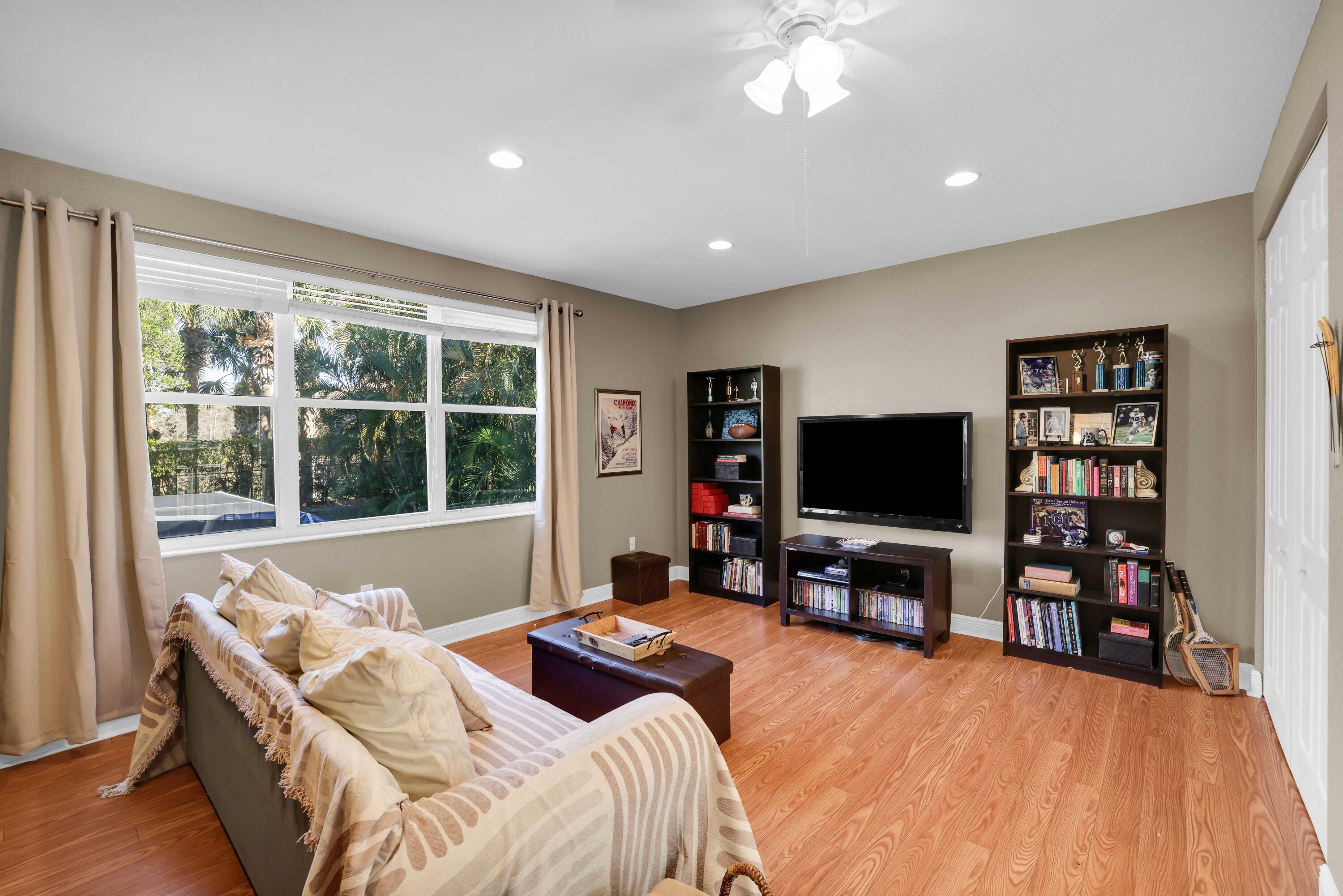 19299 Skyridge Circle