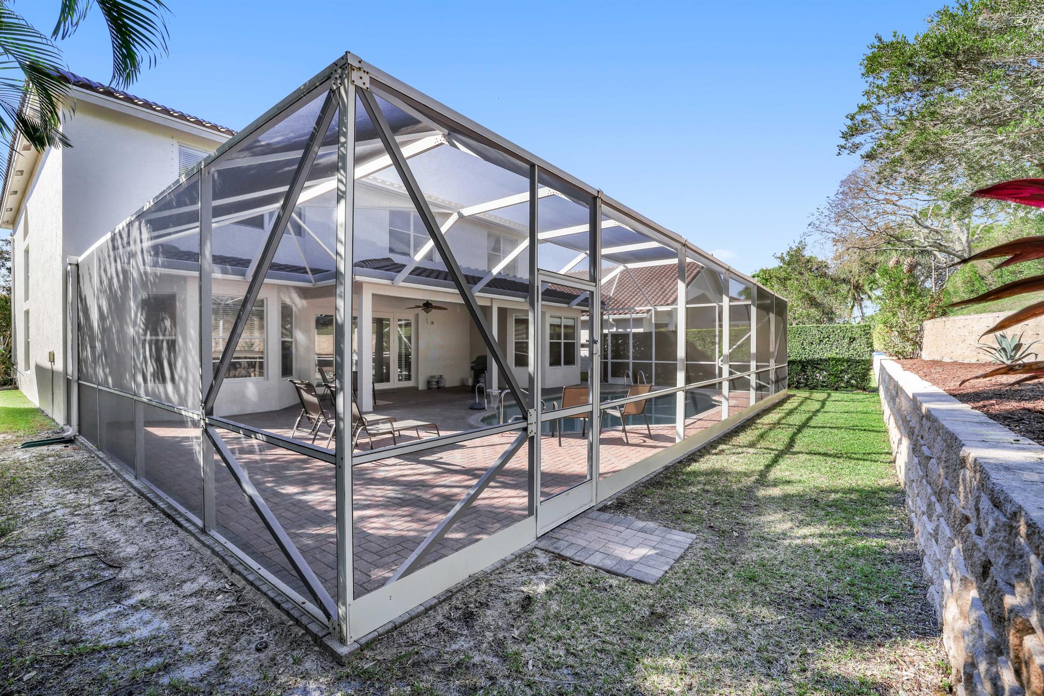 19299 Skyridge Circle