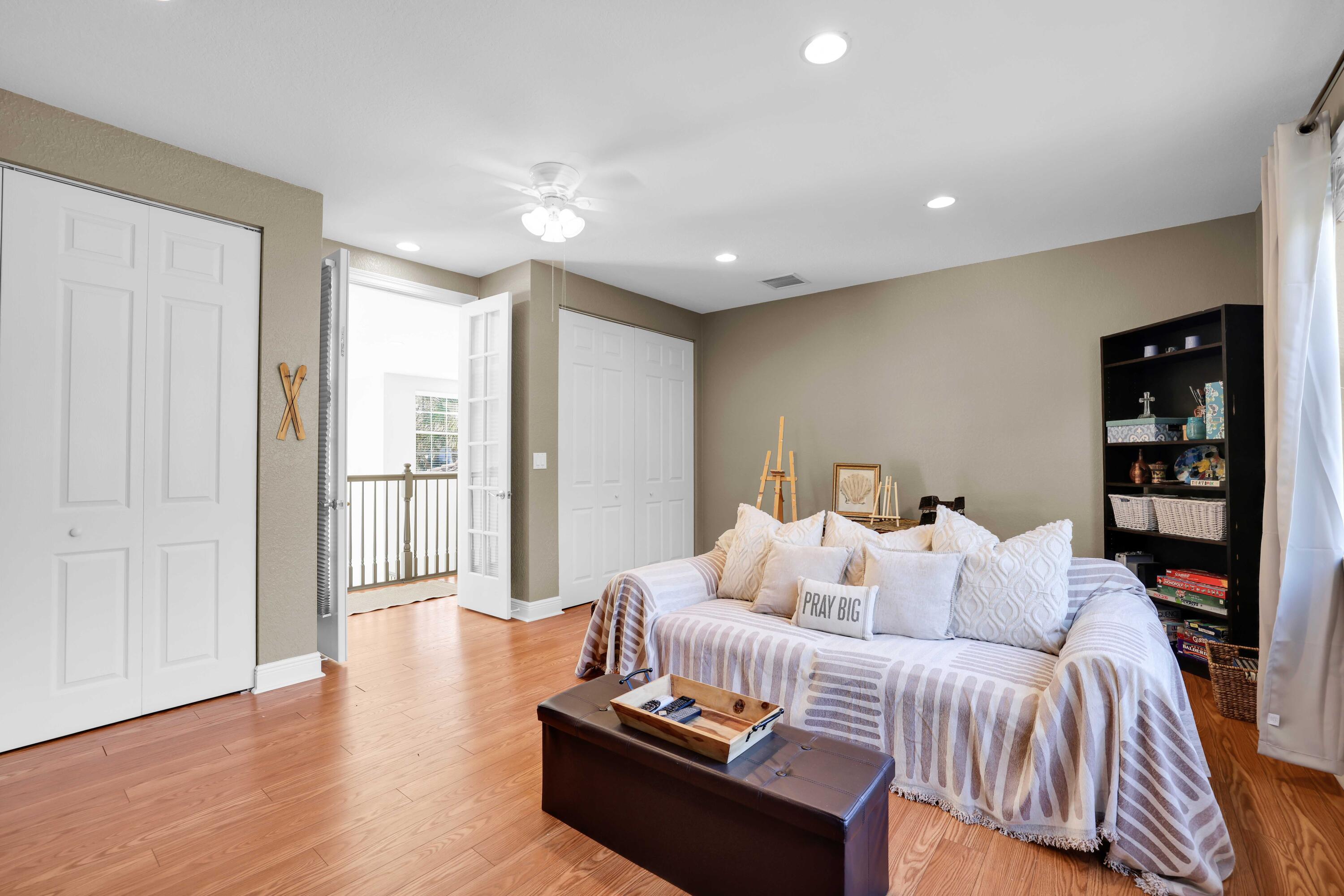 19299 Skyridge Circle
