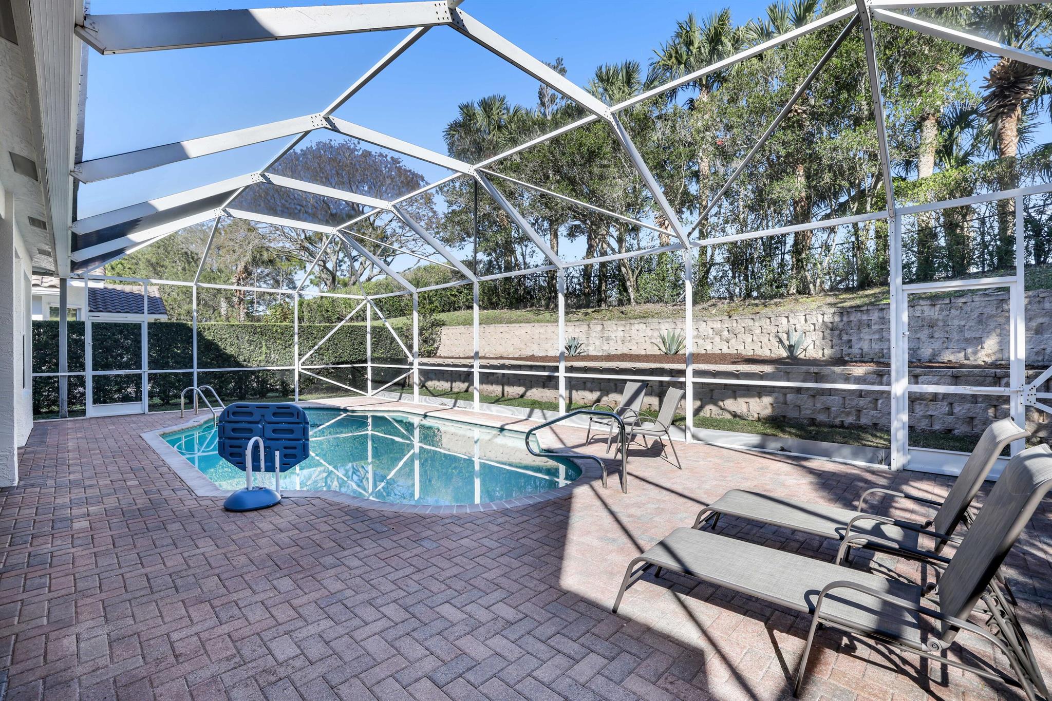 19299 Skyridge Circle