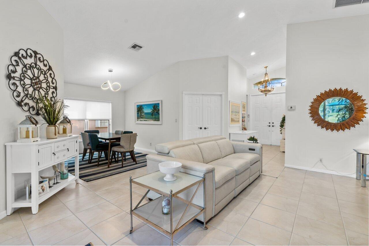 6586 Via Dante, Lake Worth