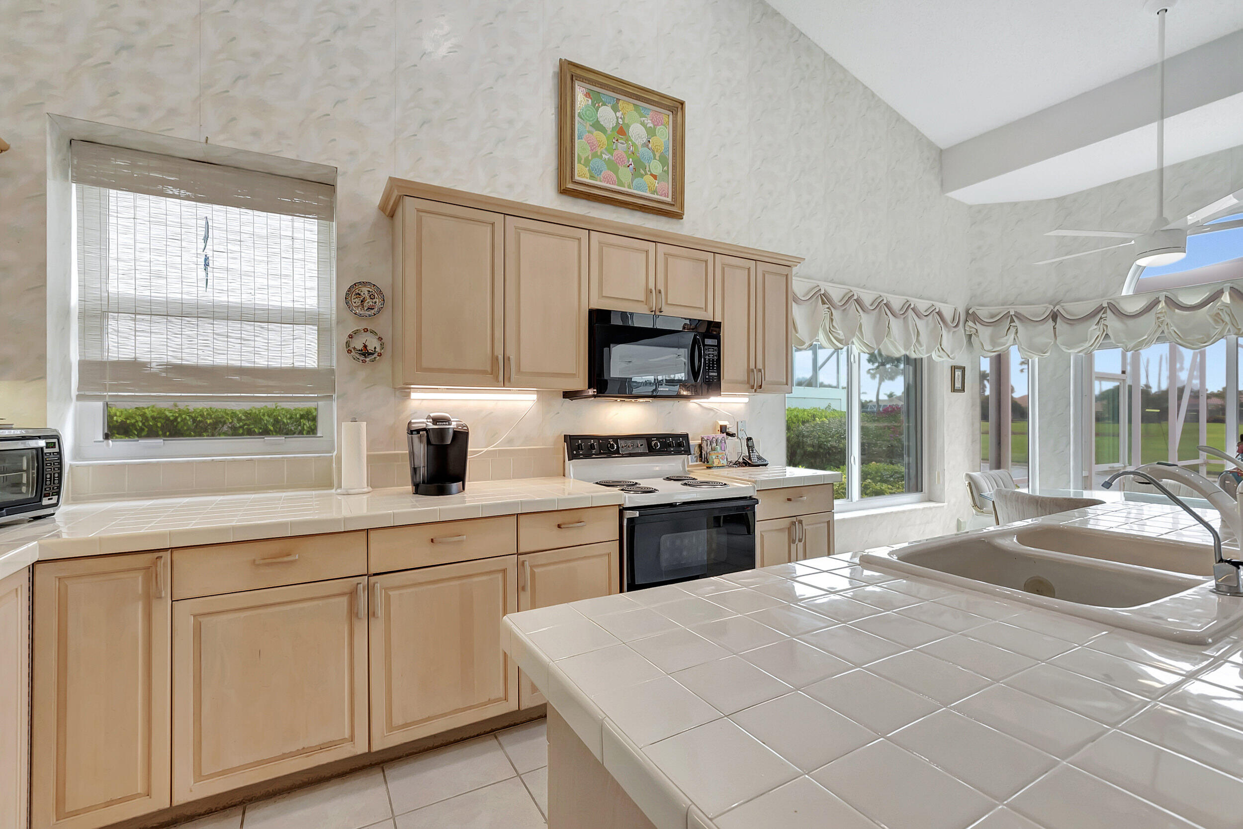 8324 Horseshoe Bay Road Road