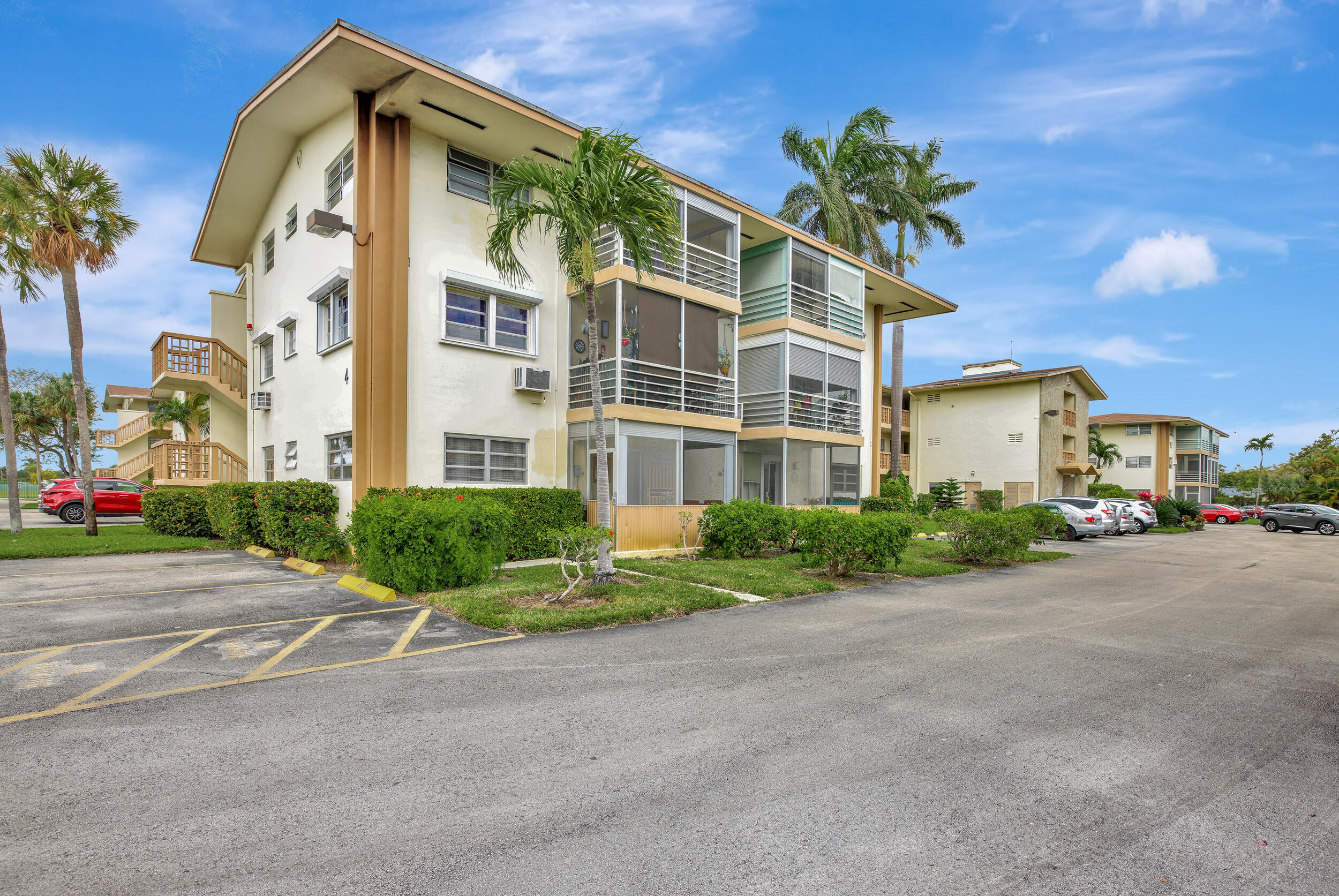 17090 NE 14th Avenue 101, North Miami Beach Unit: 101