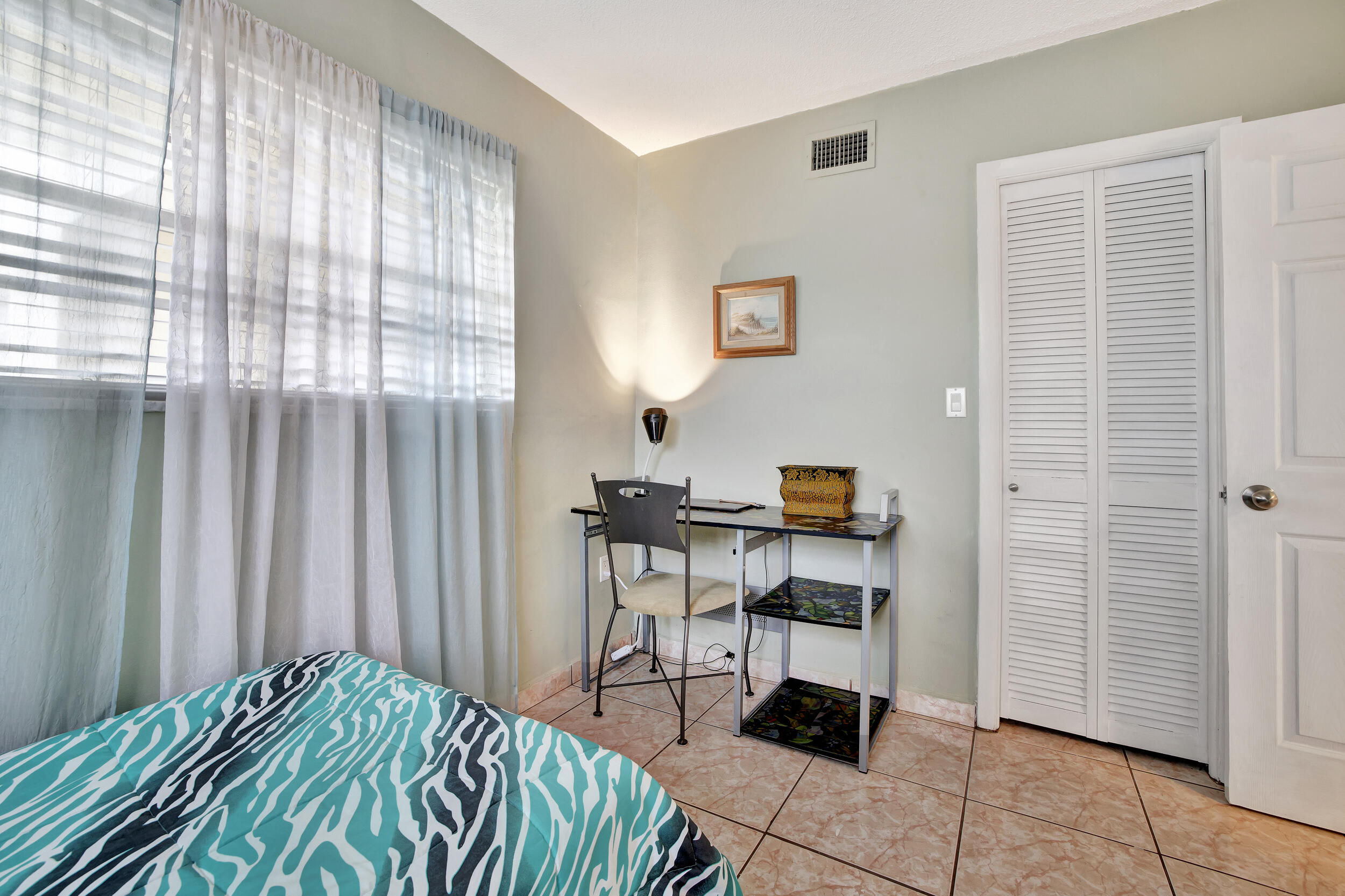 17090 NE 14th Avenue 101, North Miami Beach Unit: 101