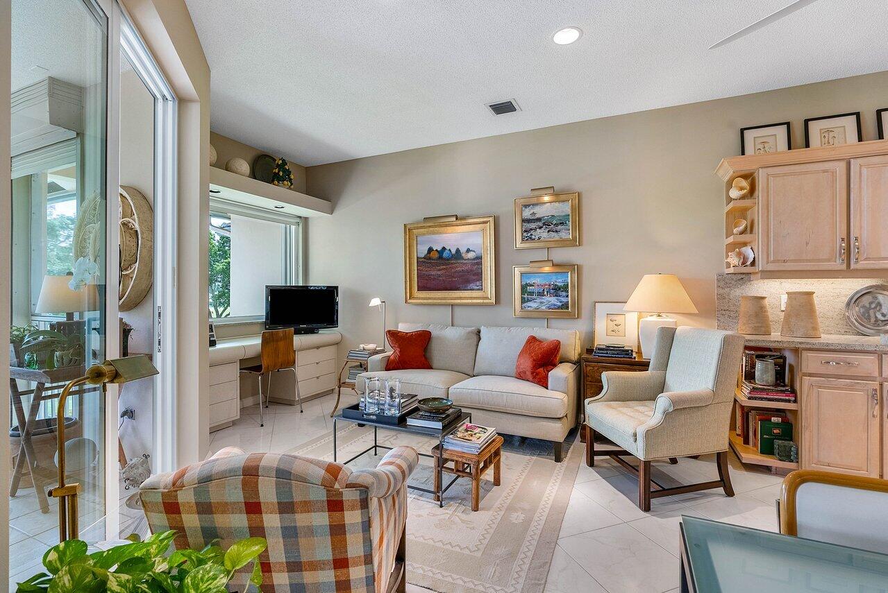 196 Orange Tree Drive, Atlantis