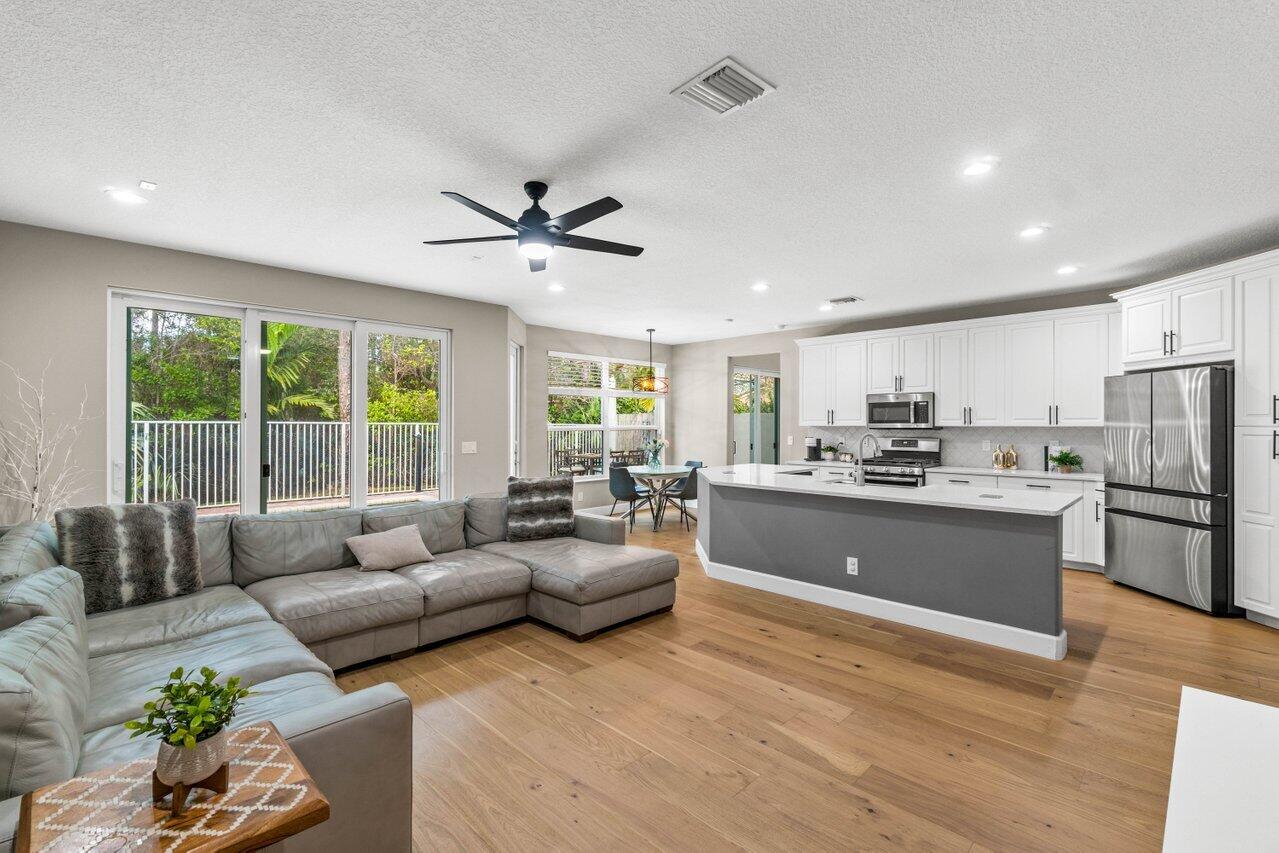 5073 Greenwich Preserve Court, Boynton Beach