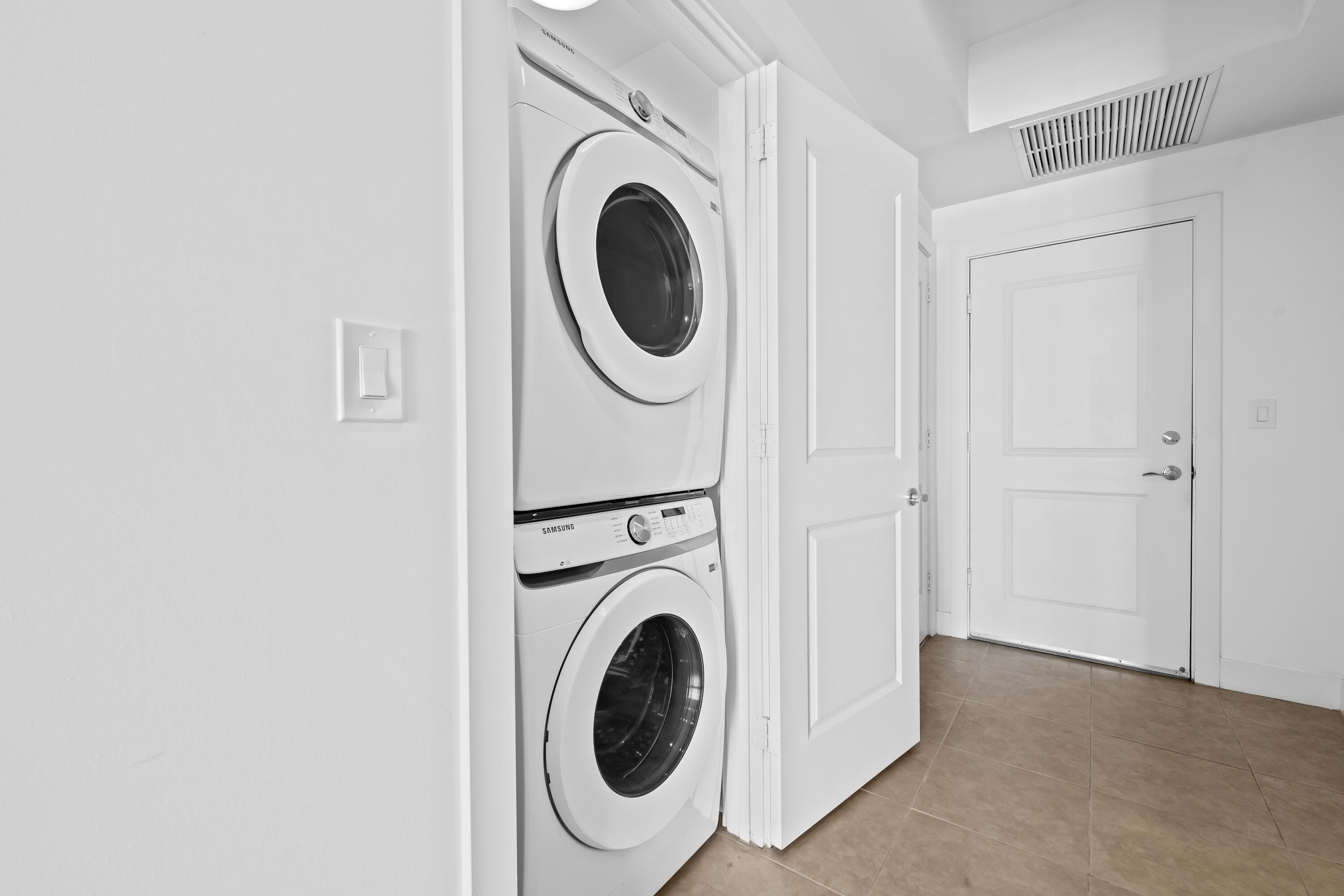 315 NE 3rd Avenue 1009