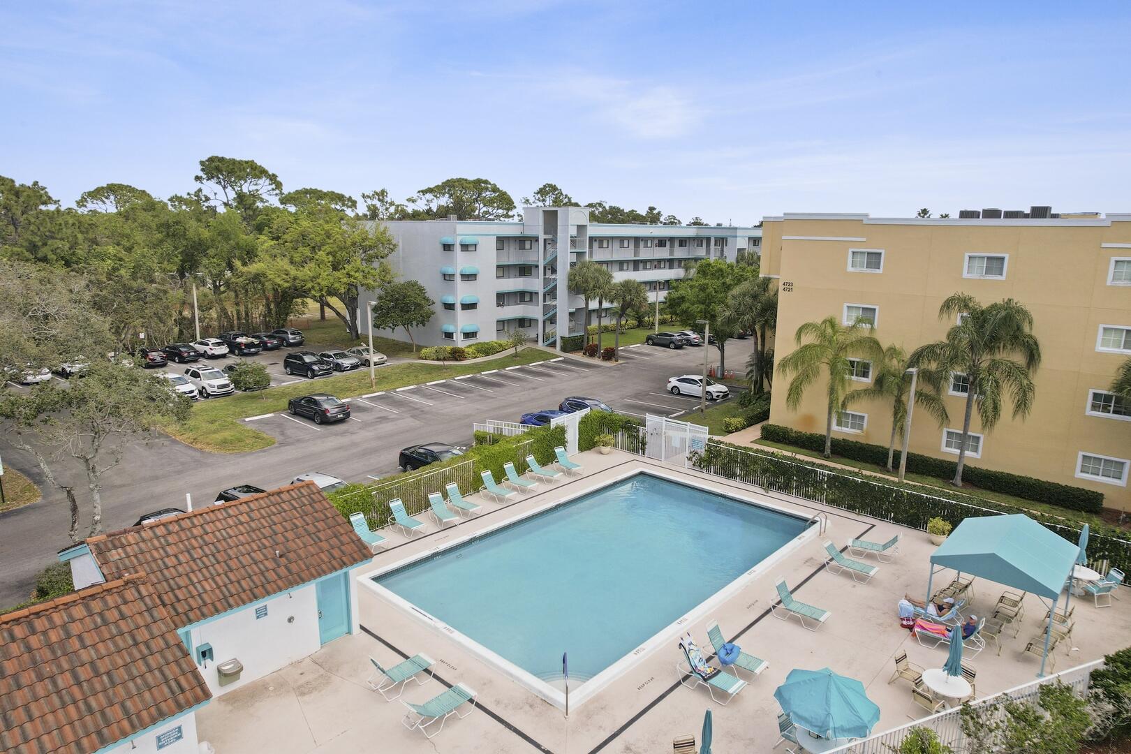 4725 Lucerne Lakes Boulevard 201, Lake Worth Unit: 201