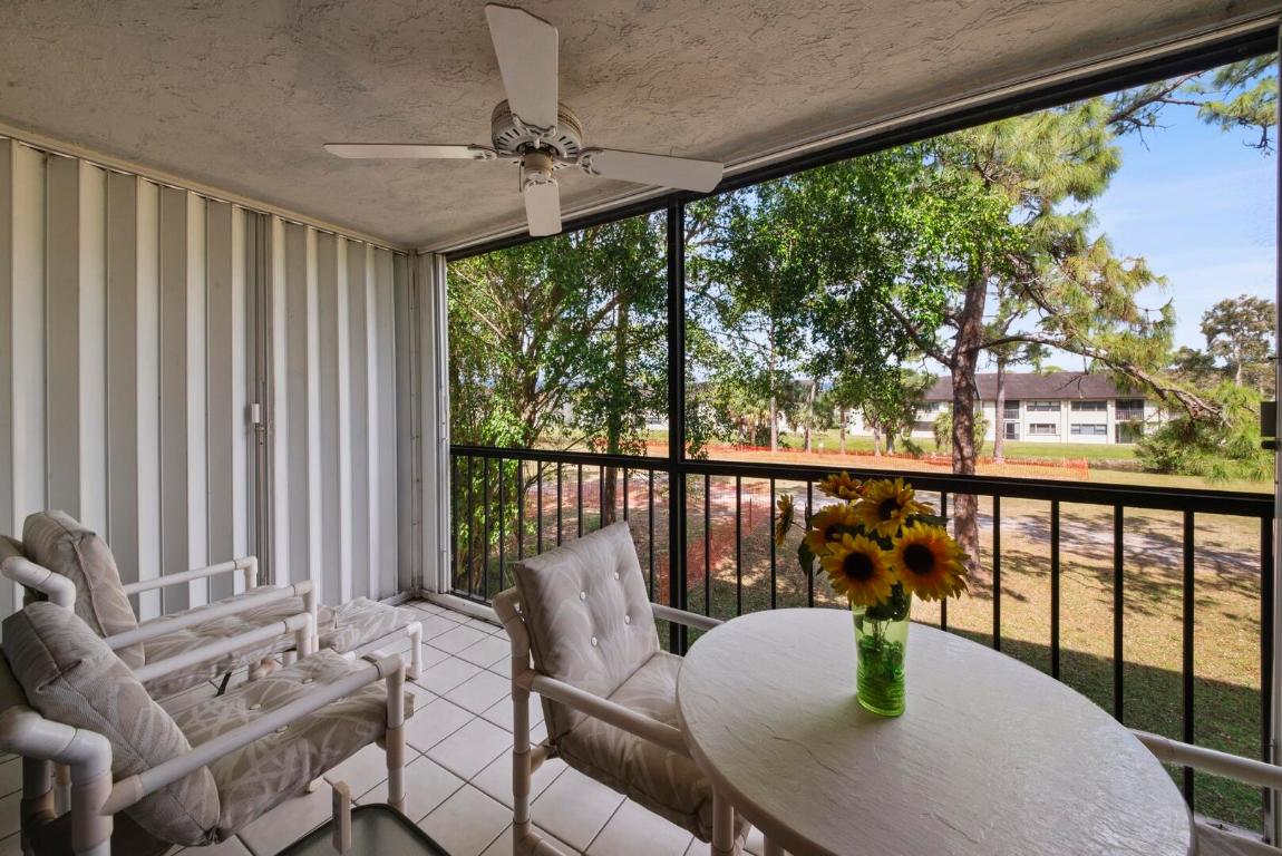 4725 Lucerne Lakes Boulevard 201, Lake Worth Unit: 201