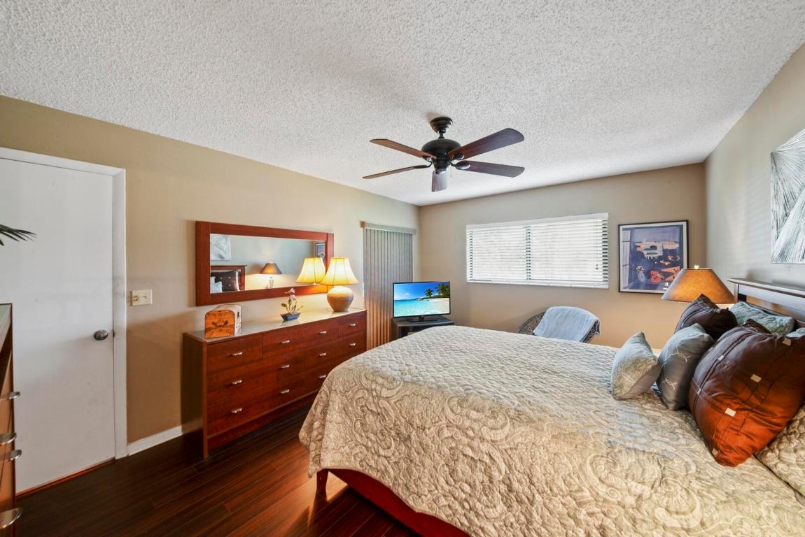 4725 Lucerne Lakes Boulevard 201, Lake Worth Unit: 201