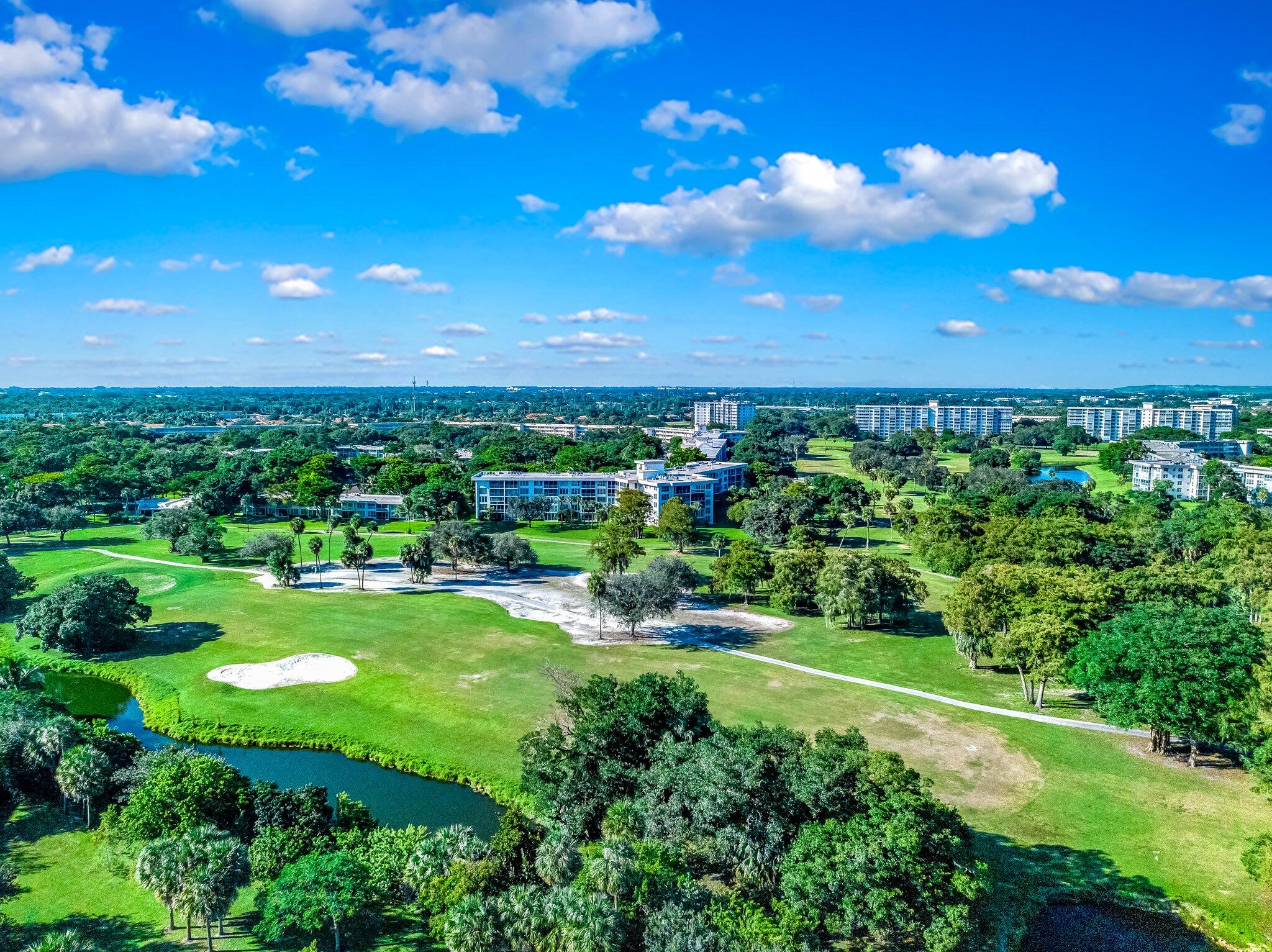 625 Oaks Drive 207, Pompano Beach Unit: 207