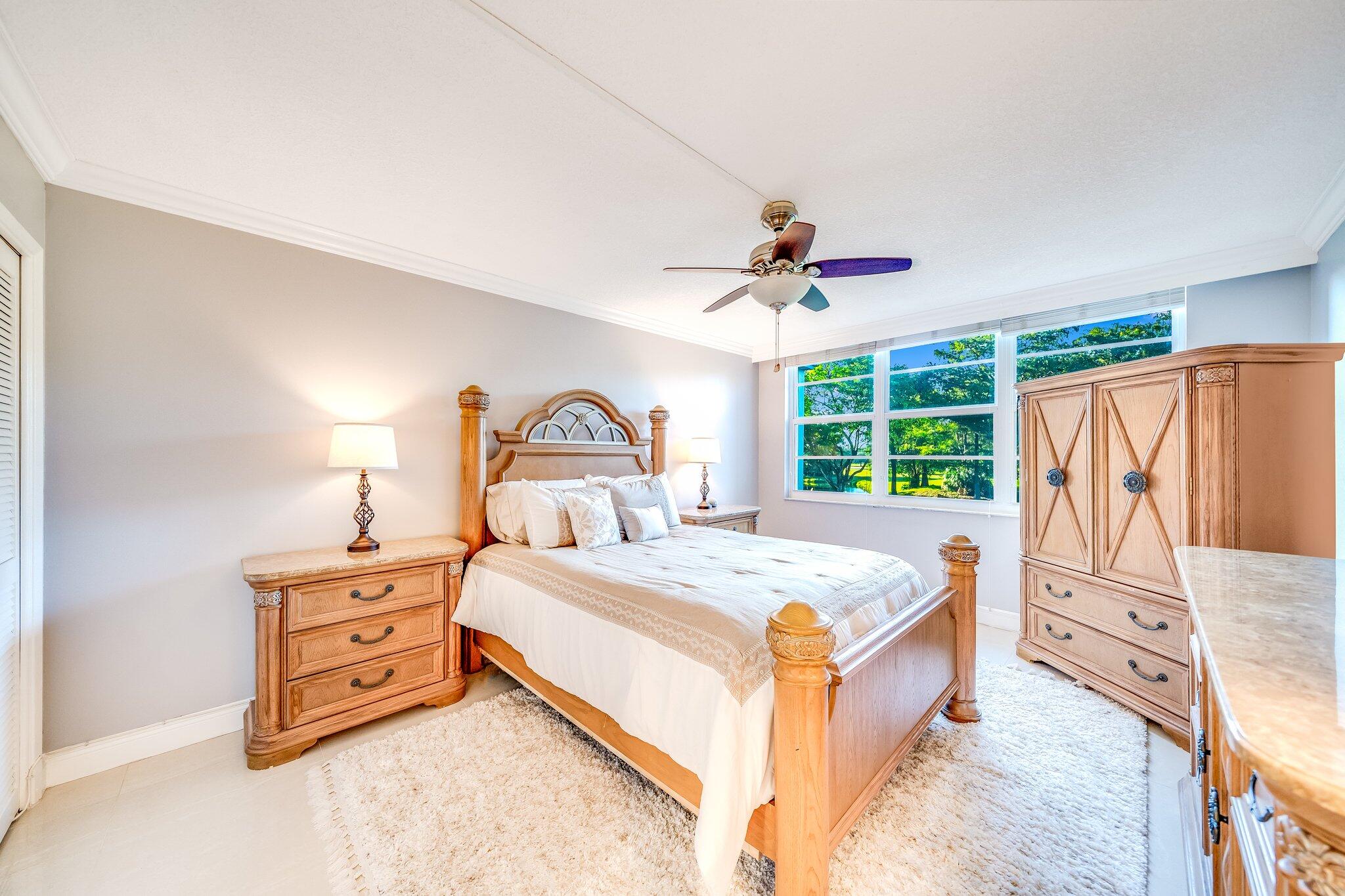 625 Oaks Drive 207, Pompano Beach Unit: 207