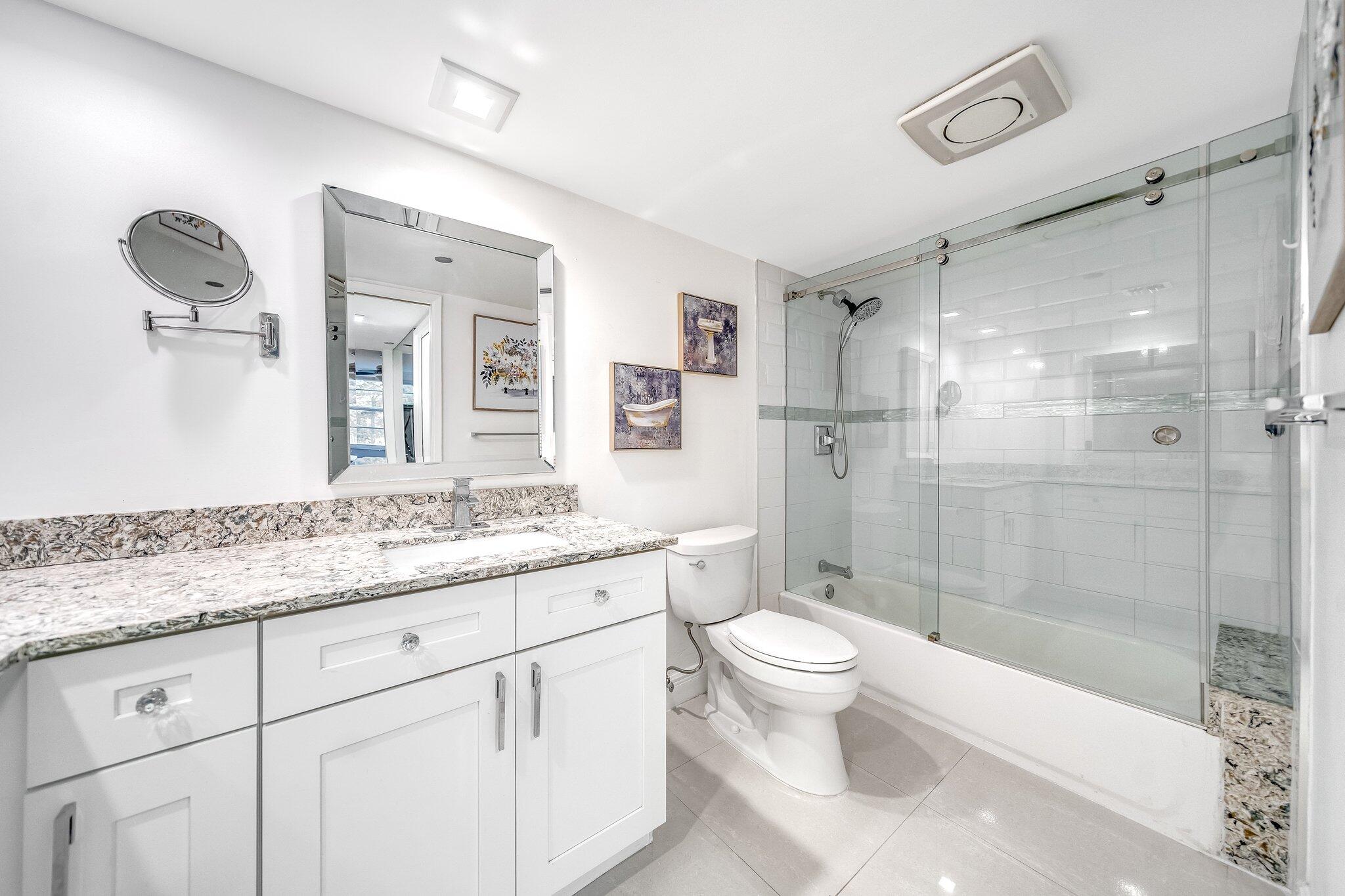 625 Oaks Drive 207, Pompano Beach Unit: 207