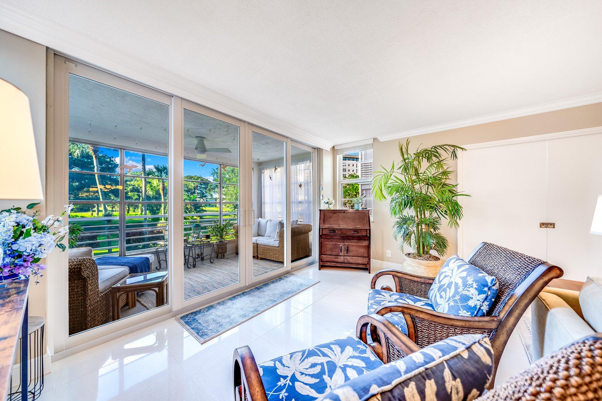 625 Oaks Drive 207, Pompano Beach Unit: 207