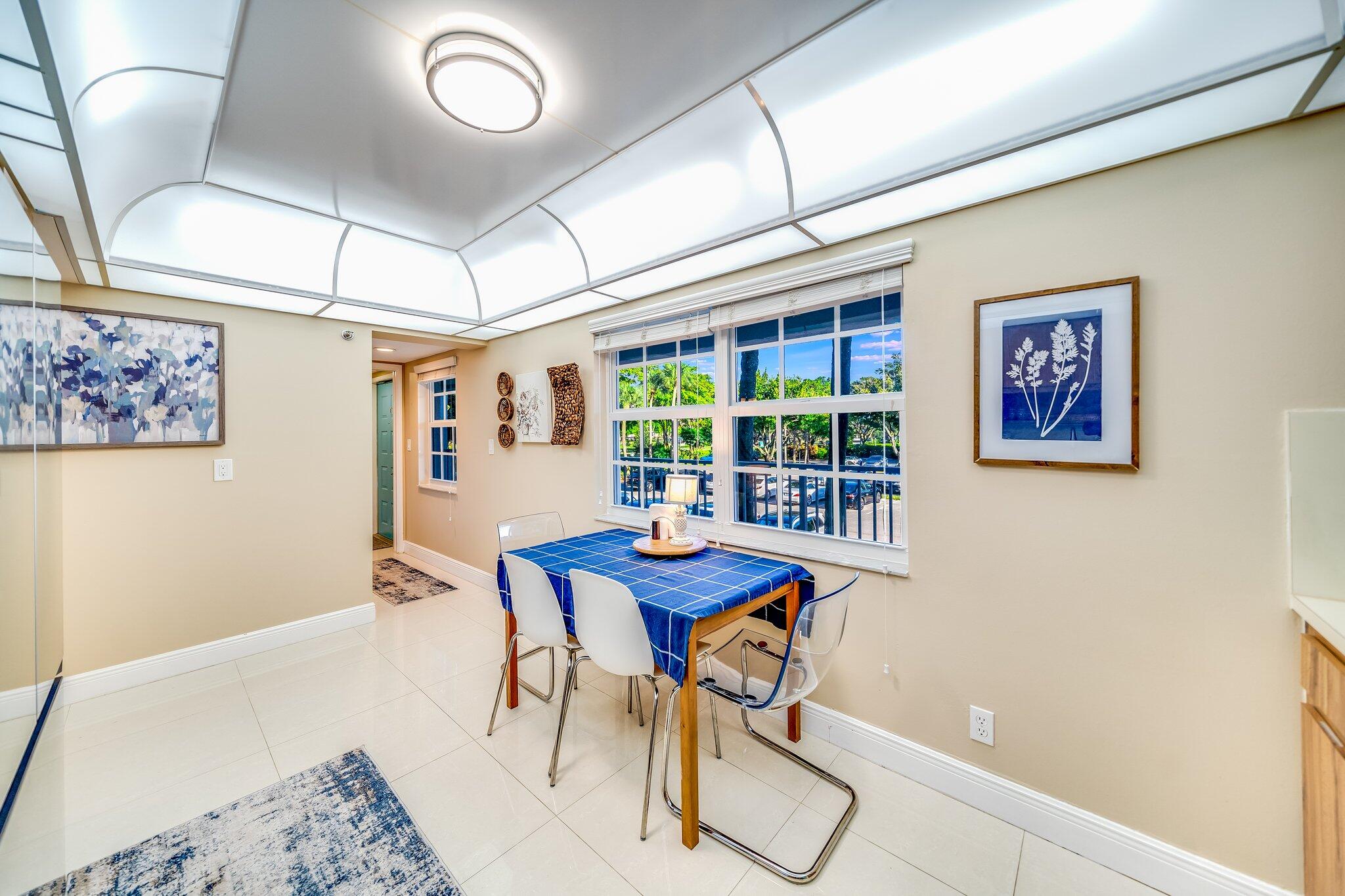625 Oaks Drive 207, Pompano Beach Unit: 207