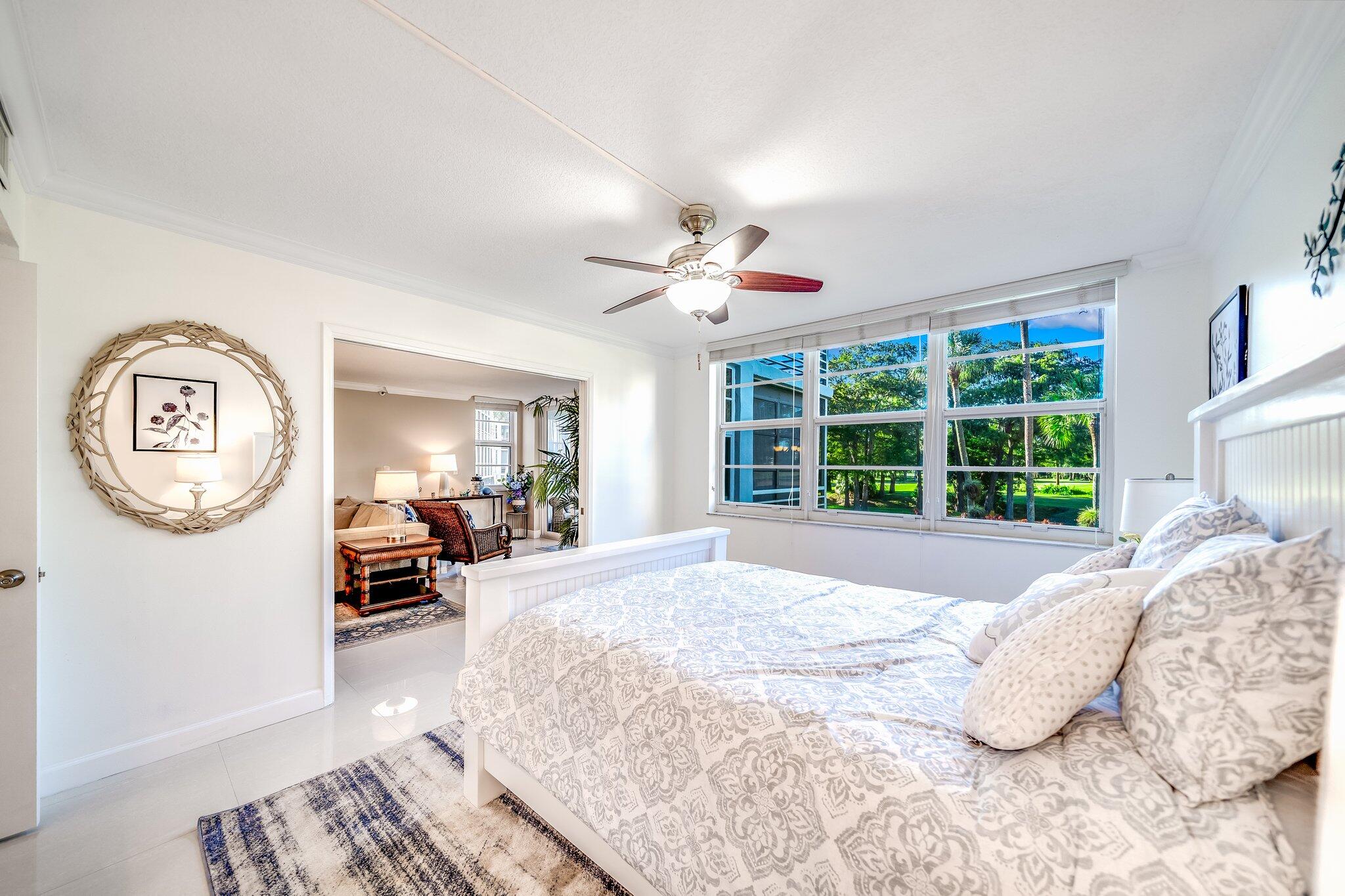 625 Oaks Drive 207, Pompano Beach Unit: 207