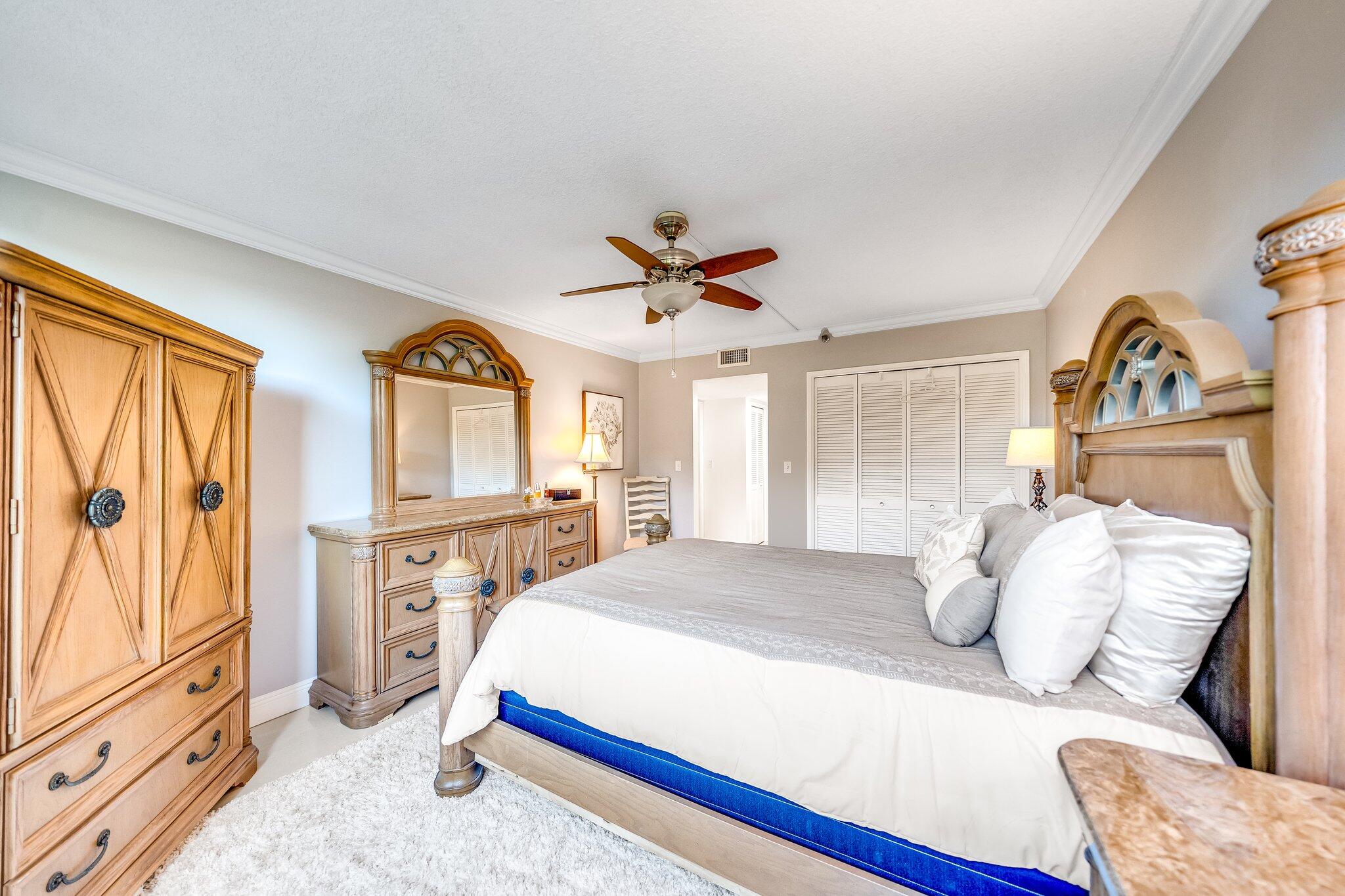 625 Oaks Drive 207, Pompano Beach Unit: 207