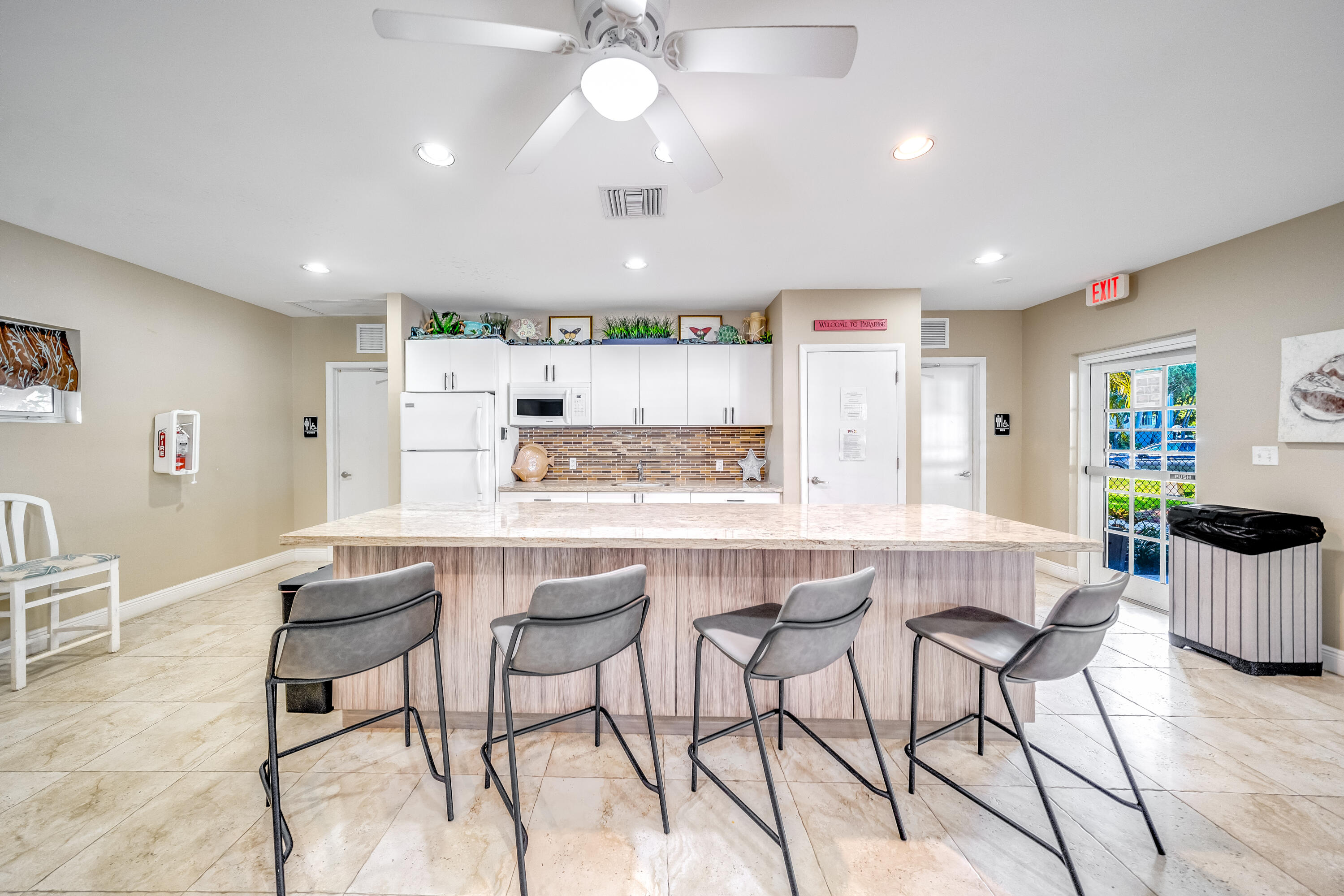 625 Oaks Drive 207, Pompano Beach Unit: 207