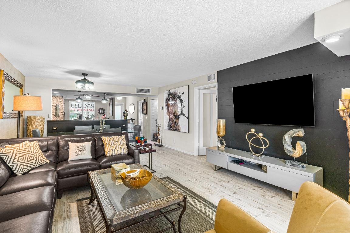 27 Abbey Lane 103, Delray Beach Unit: 103