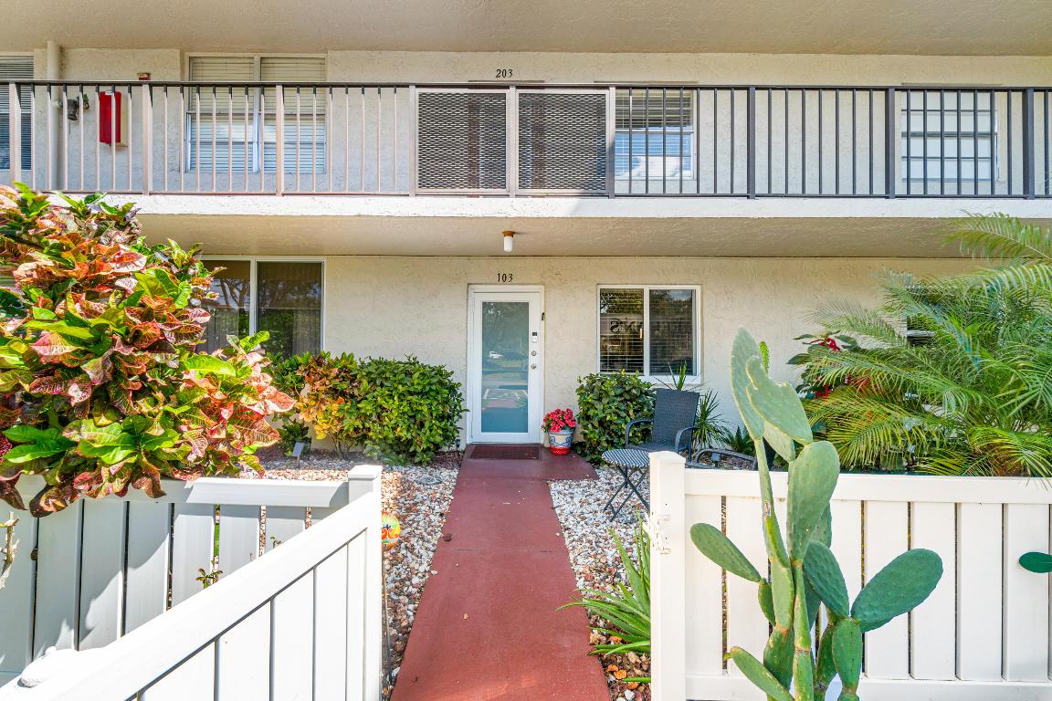 27 Abbey Lane 103, Delray Beach Unit: 103