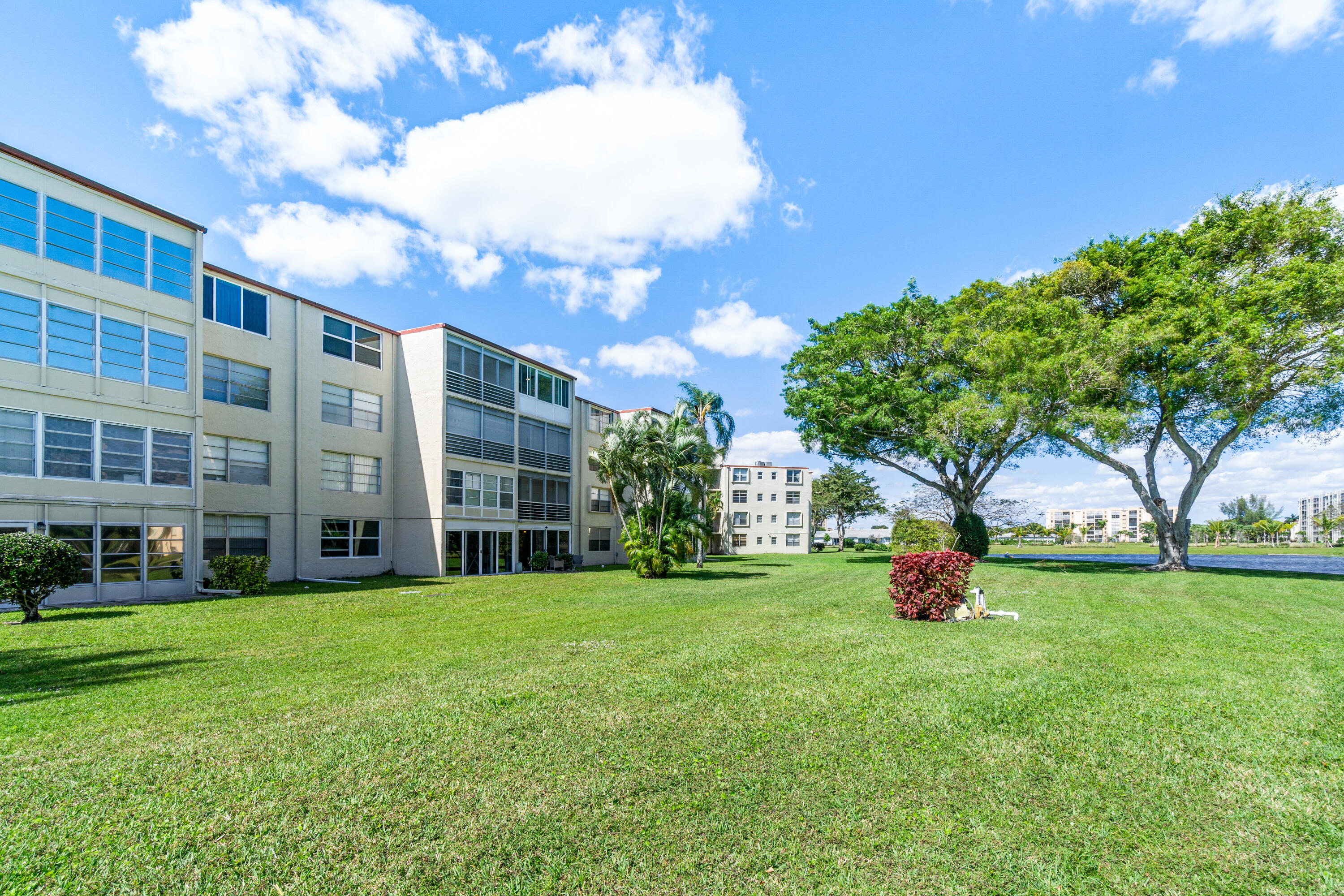 27 Abbey Lane 103, Delray Beach Unit: 103