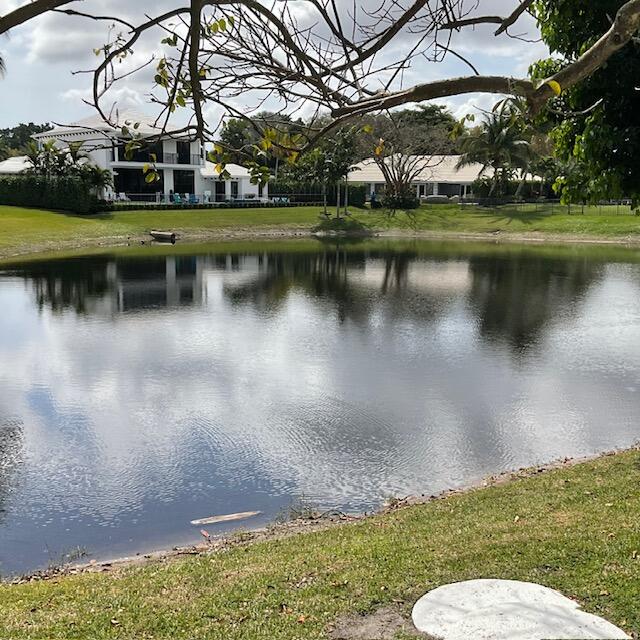 4915 King Palm Circle