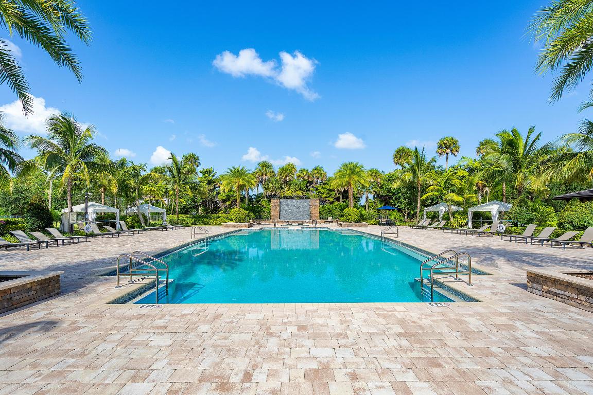 8475 Grand Prix Lane, Boynton Beach