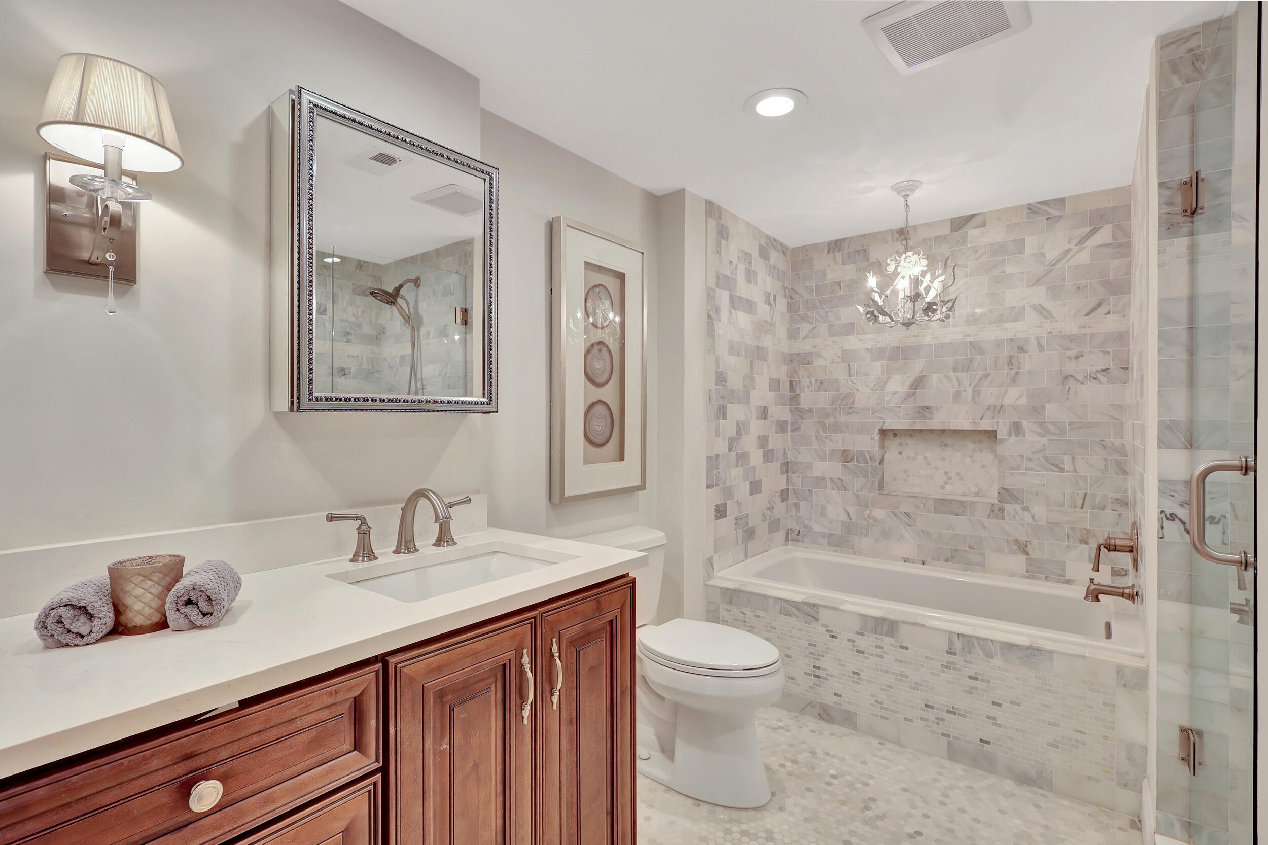 17 Stratford Drive A