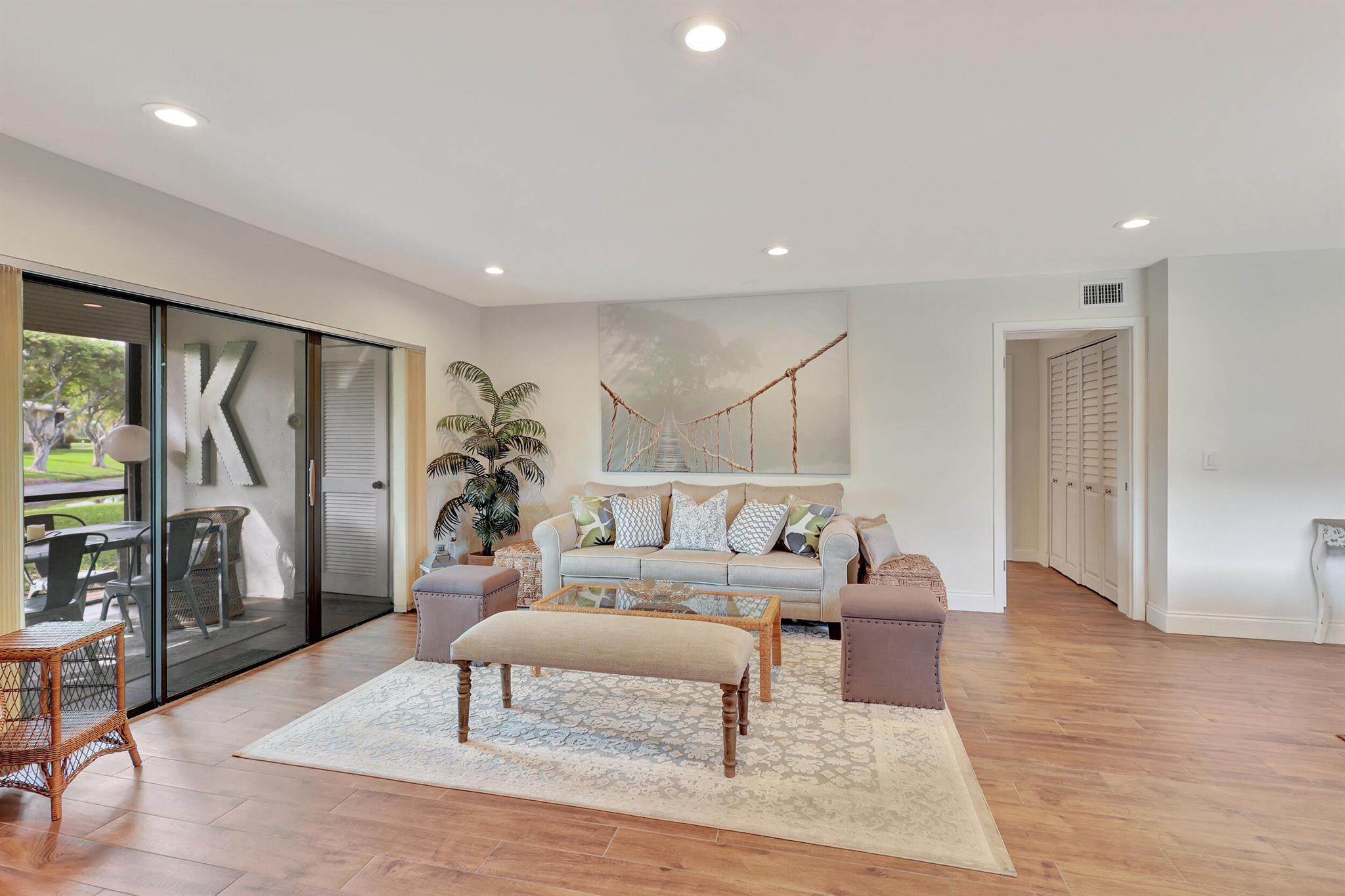 17 Stratford Drive A