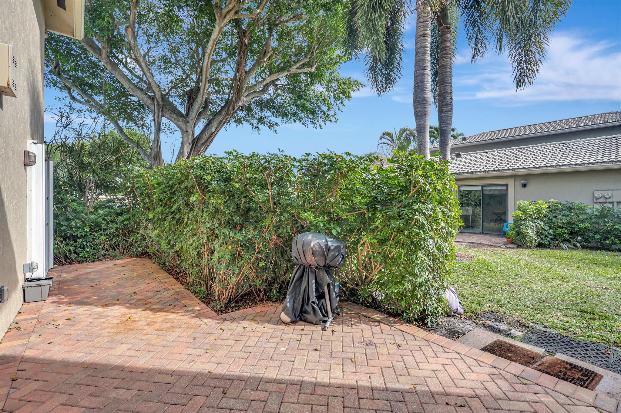 17 Stratford Drive A