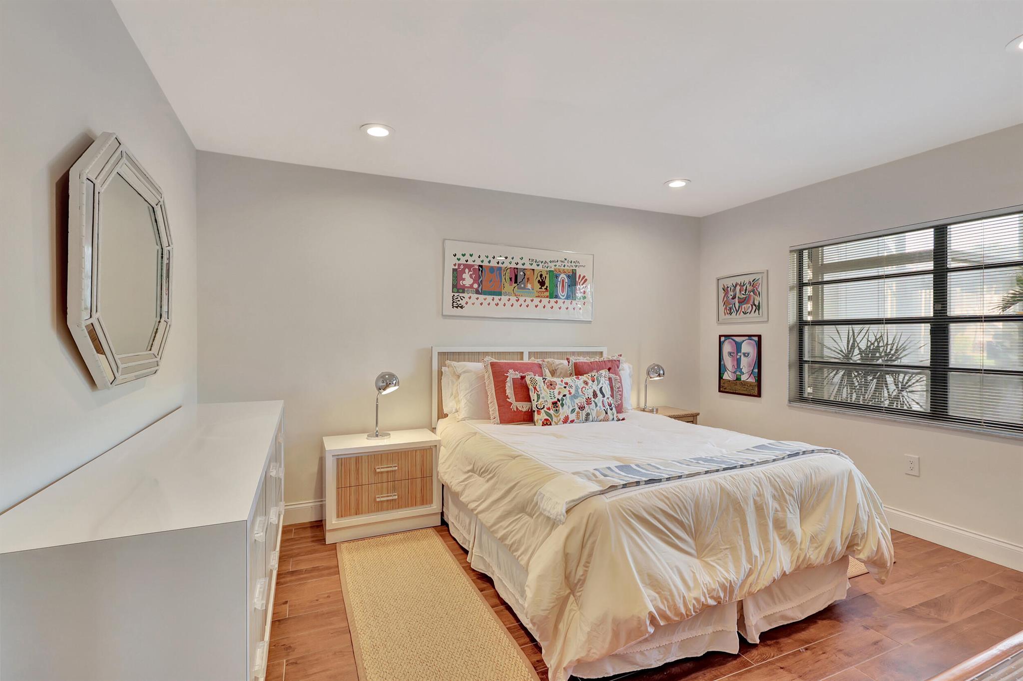 17 Stratford Drive A