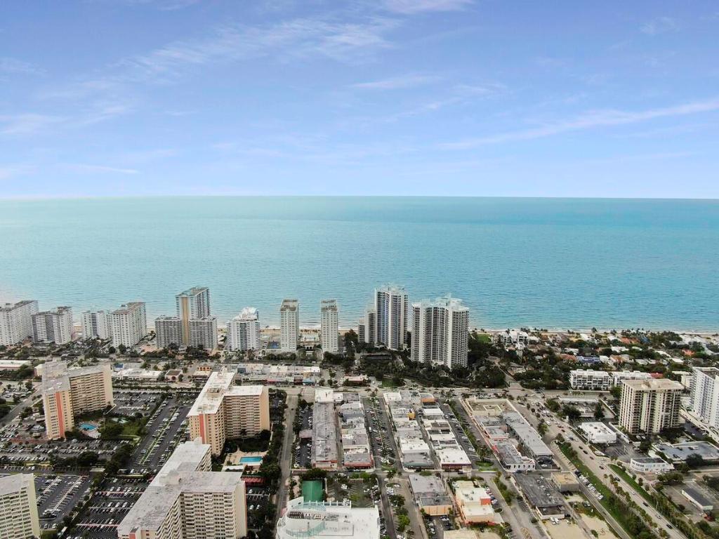 2881 NE 33rd Court 5f, Fort Lauderdale Unit: 5f