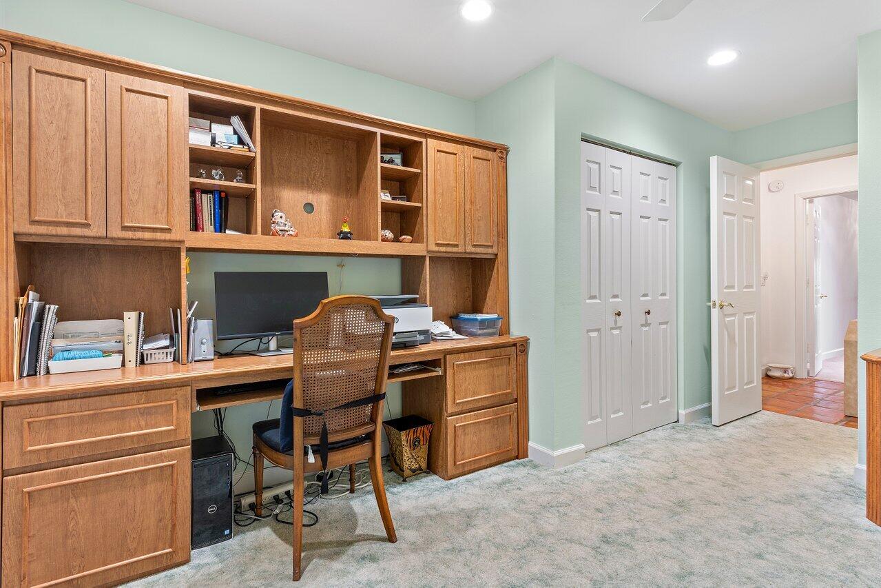 31 Woods Lane