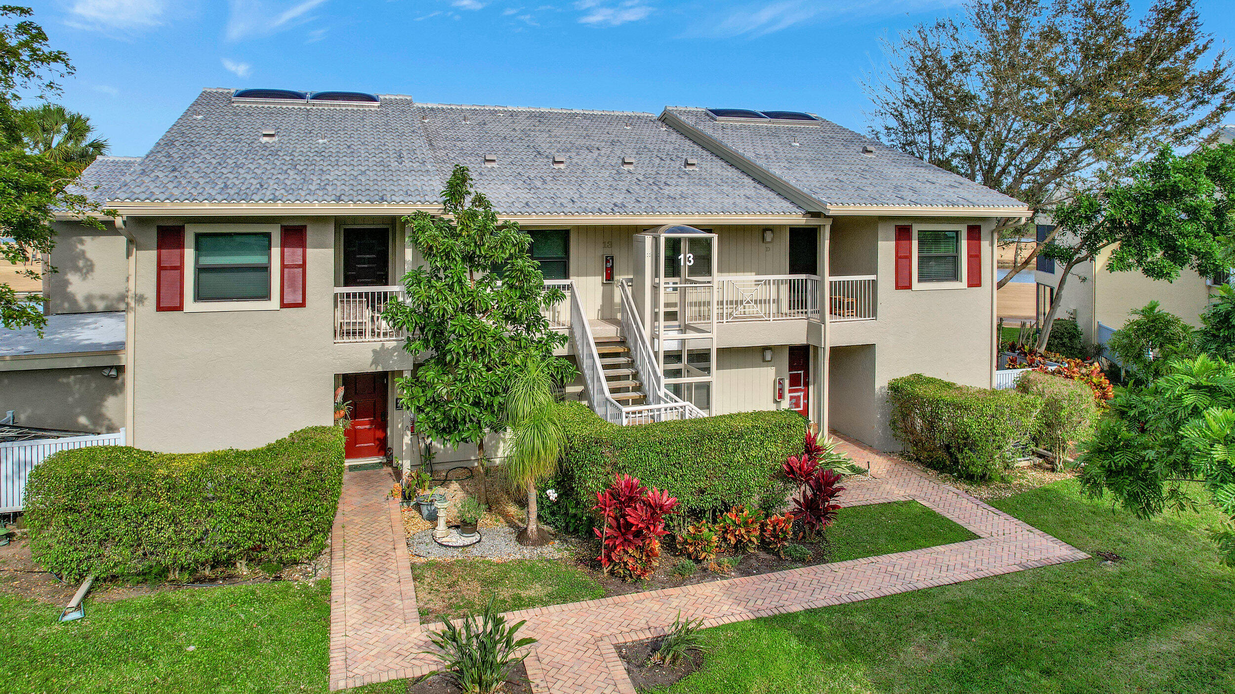13 Eastgate Drive D