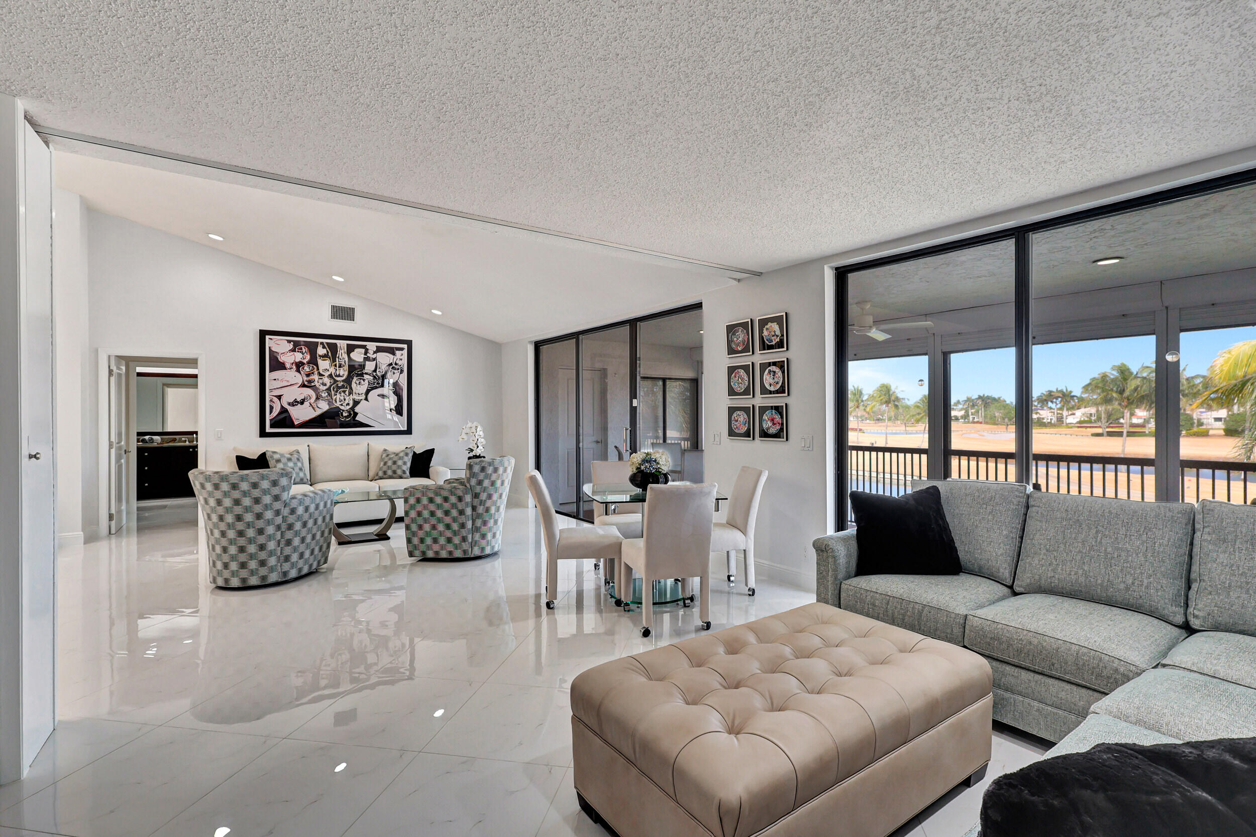13 Eastgate Drive D