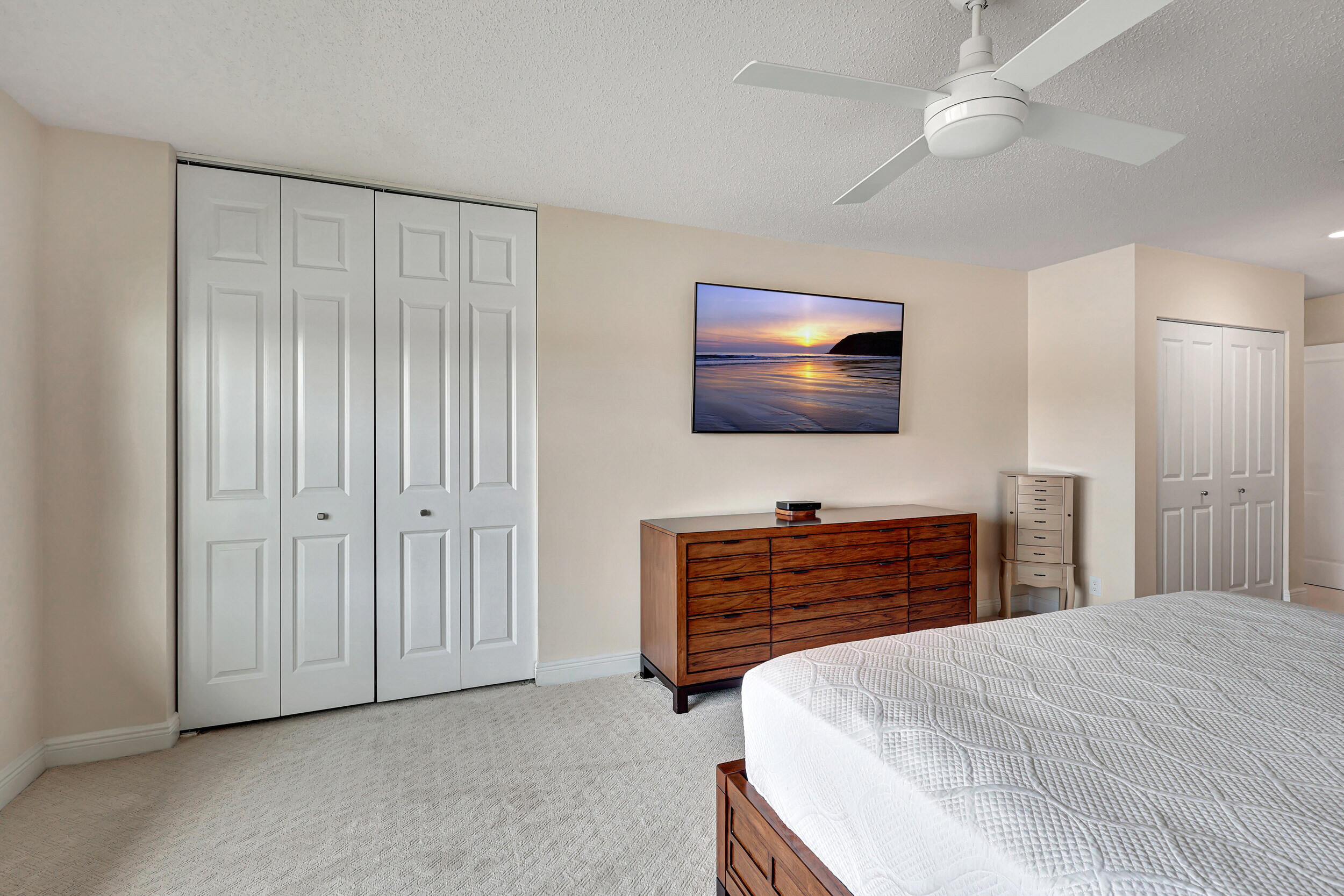 13 Eastgate Drive D