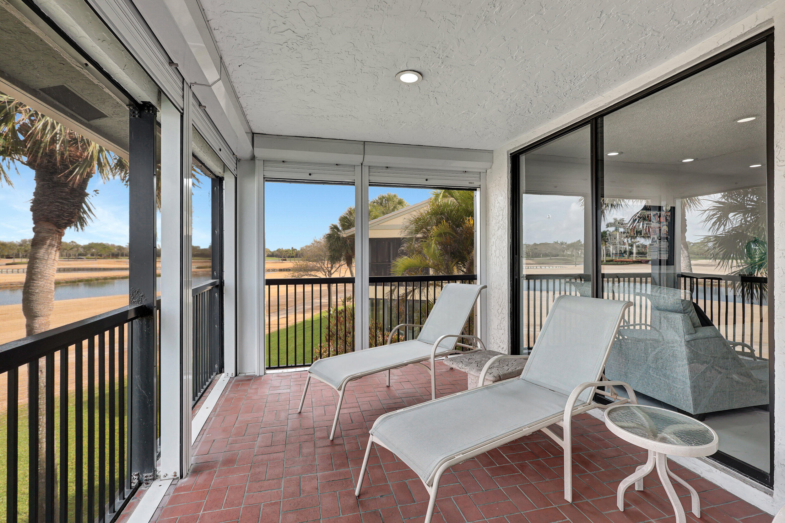 13 Eastgate Drive D