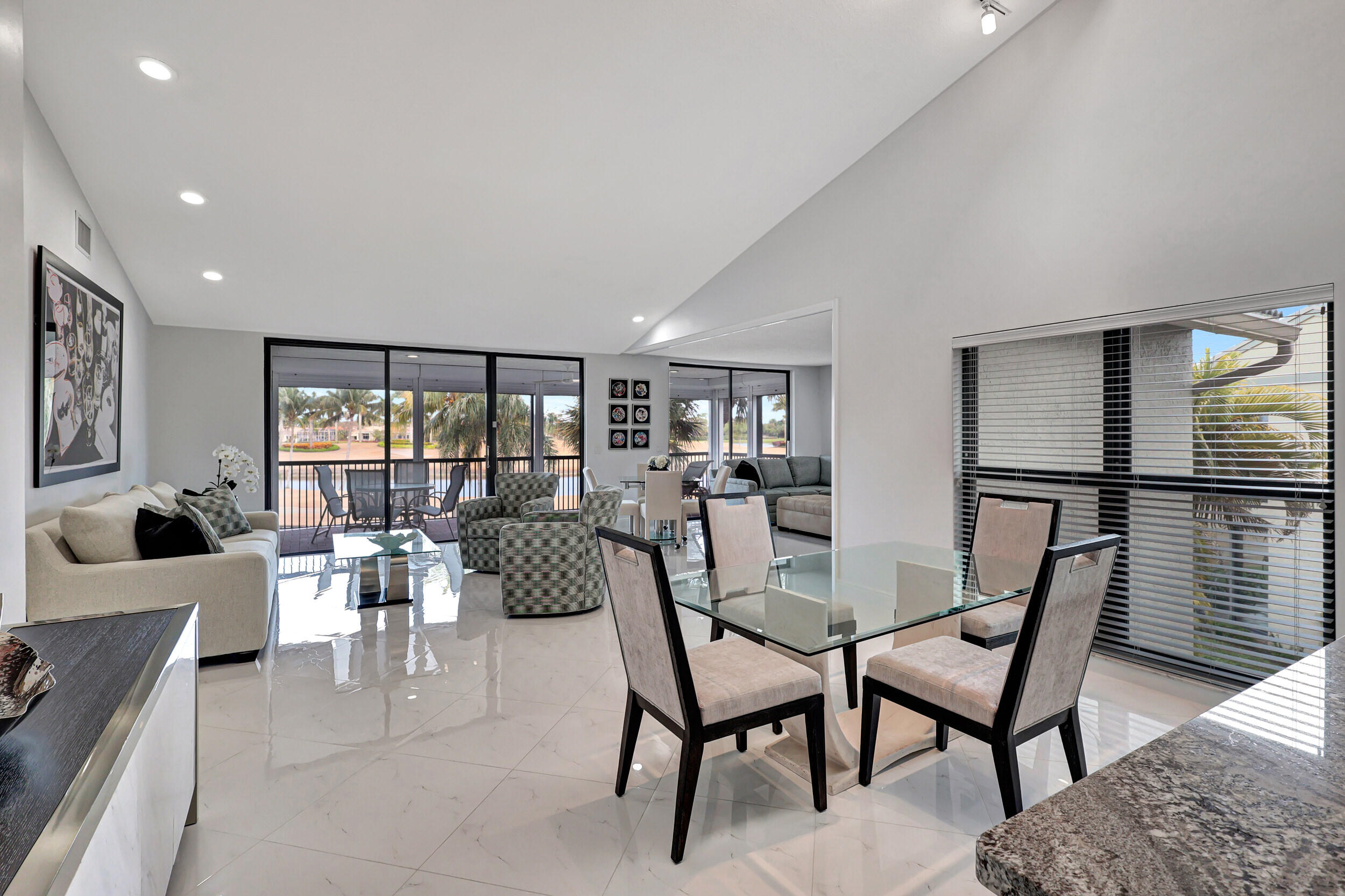13 Eastgate Drive D