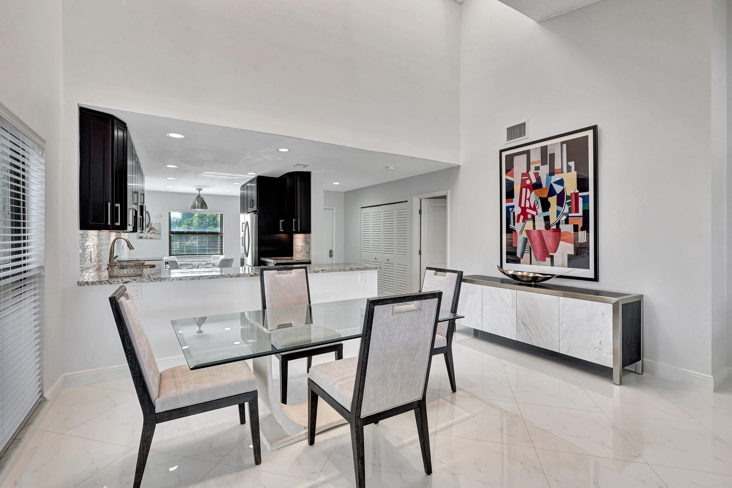 13 Eastgate Drive D