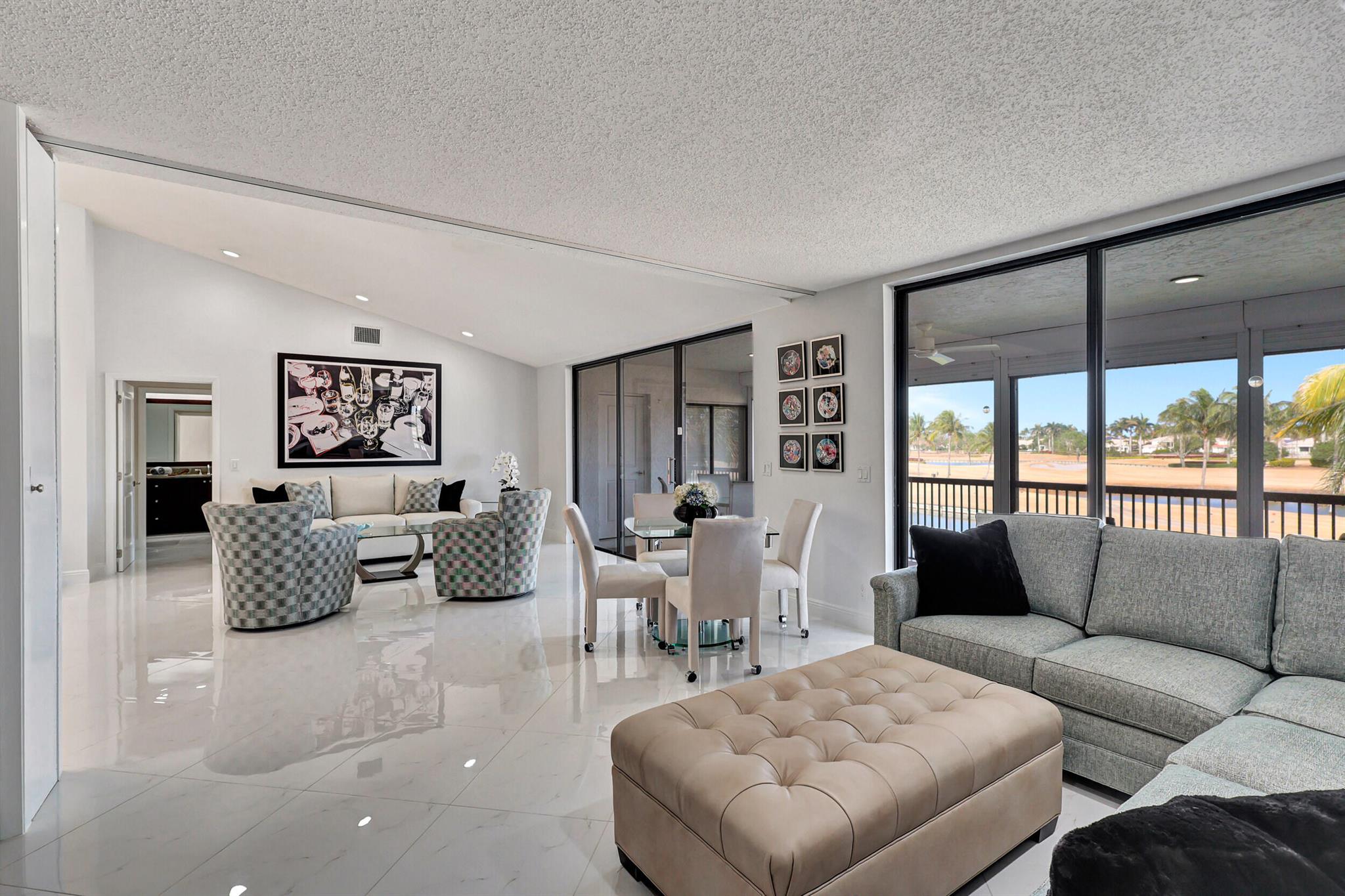 13 Eastgate Drive D