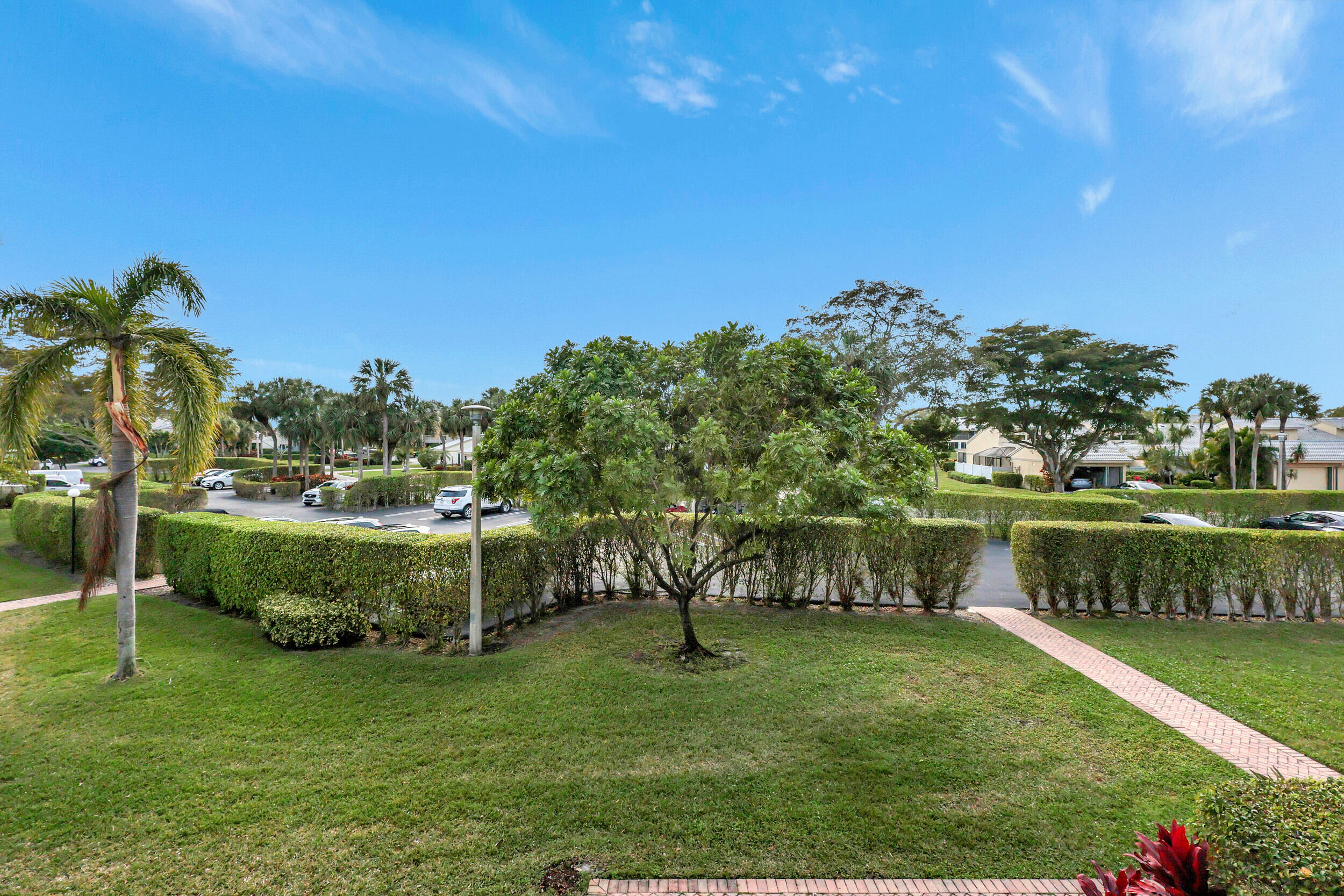 13 Eastgate Drive D