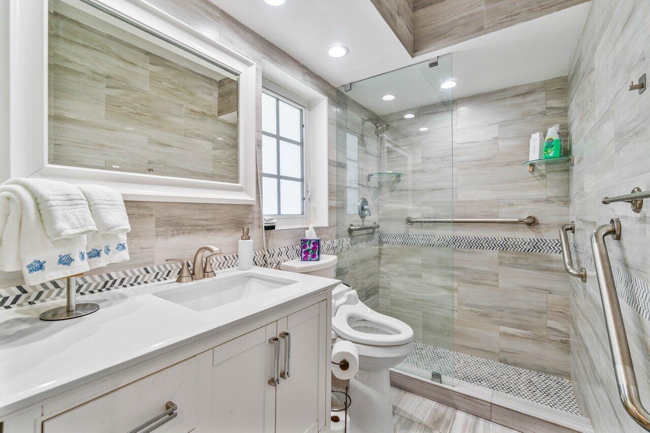 1035 Bermuda Gardens Rd Road